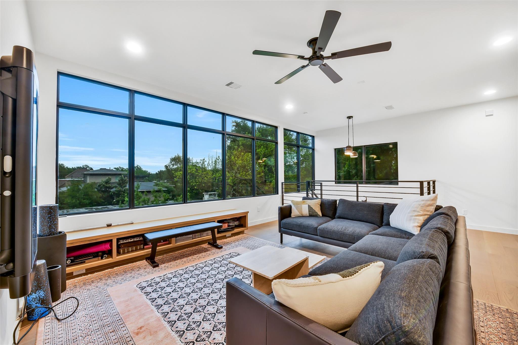 5015 S Braeswood Boulevard