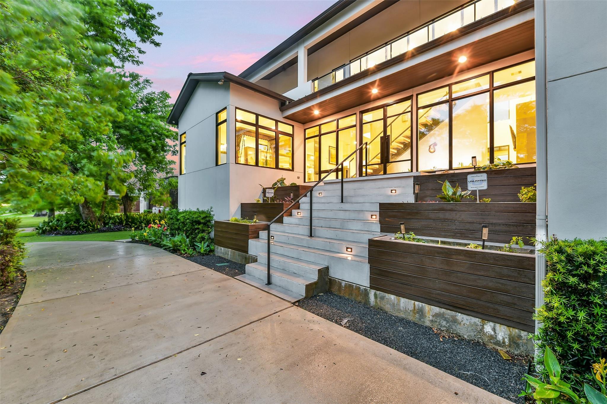 5015 S Braeswood Boulevard