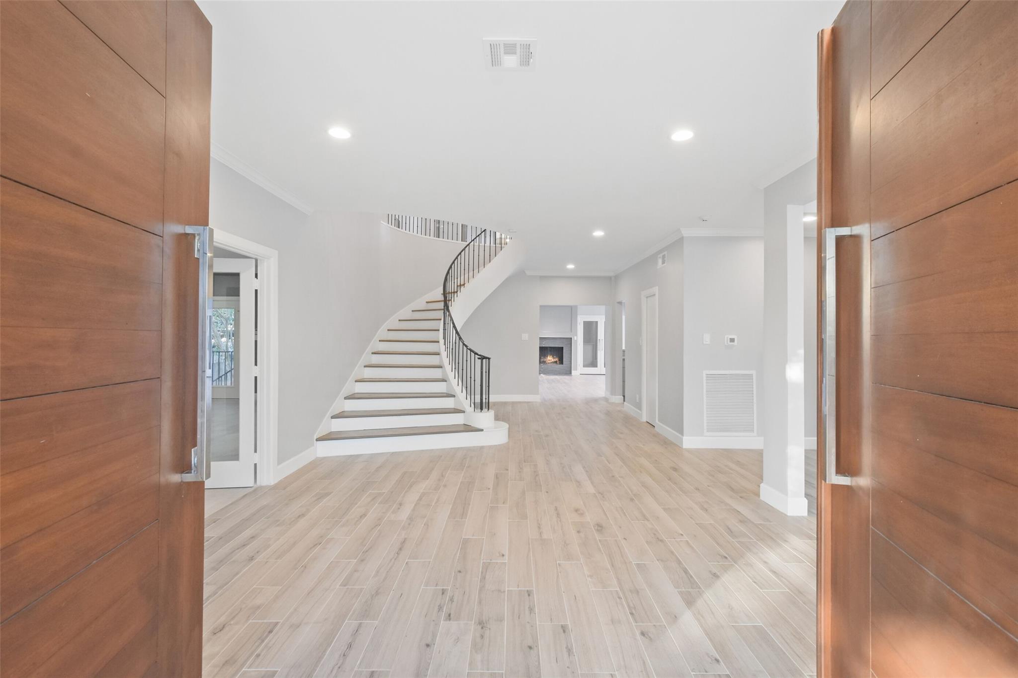 5110 Contour Place