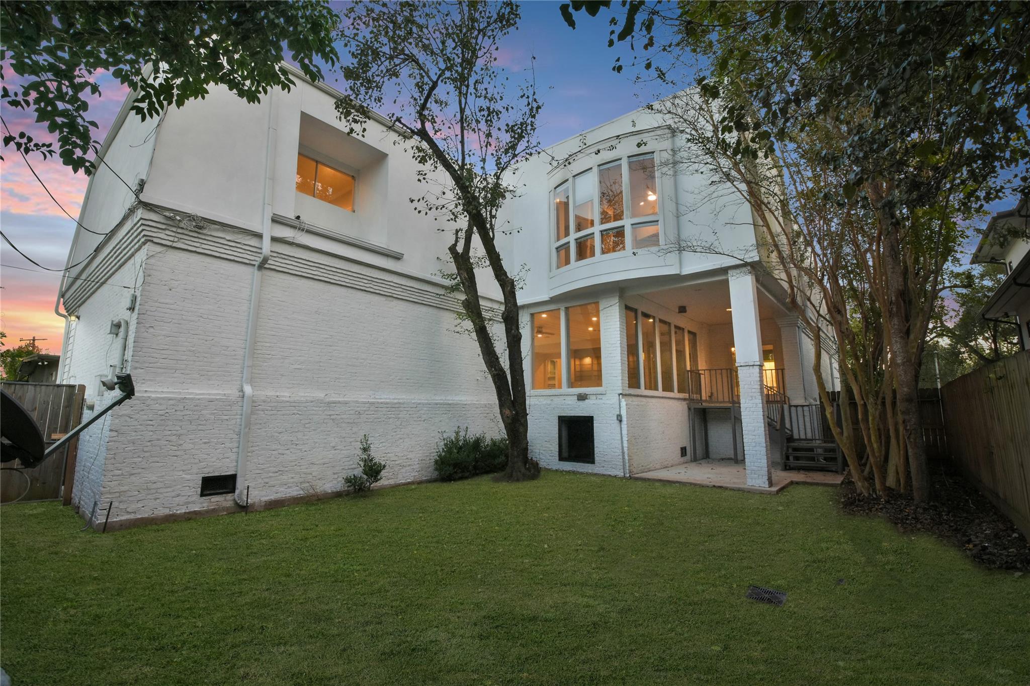 5110 Contour Place