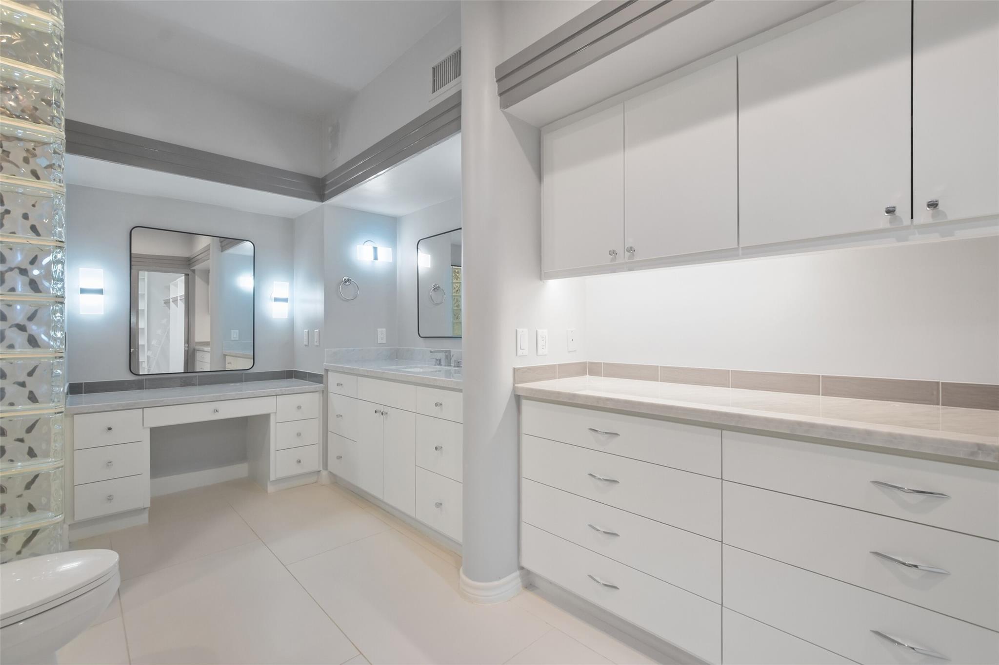5110 Contour Place
