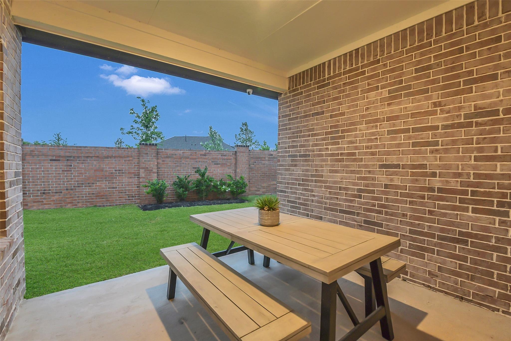 21015 N Bay Village Drive