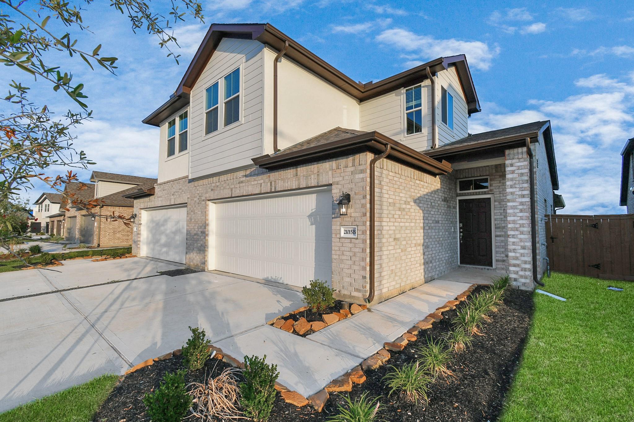 21015 N Bay Village Drive
