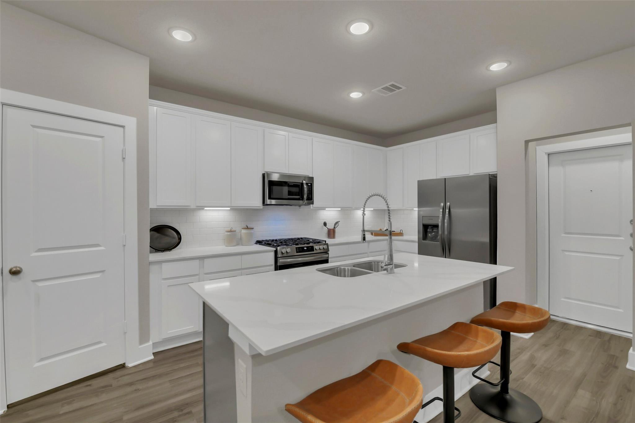 21015 N Bay Village Drive