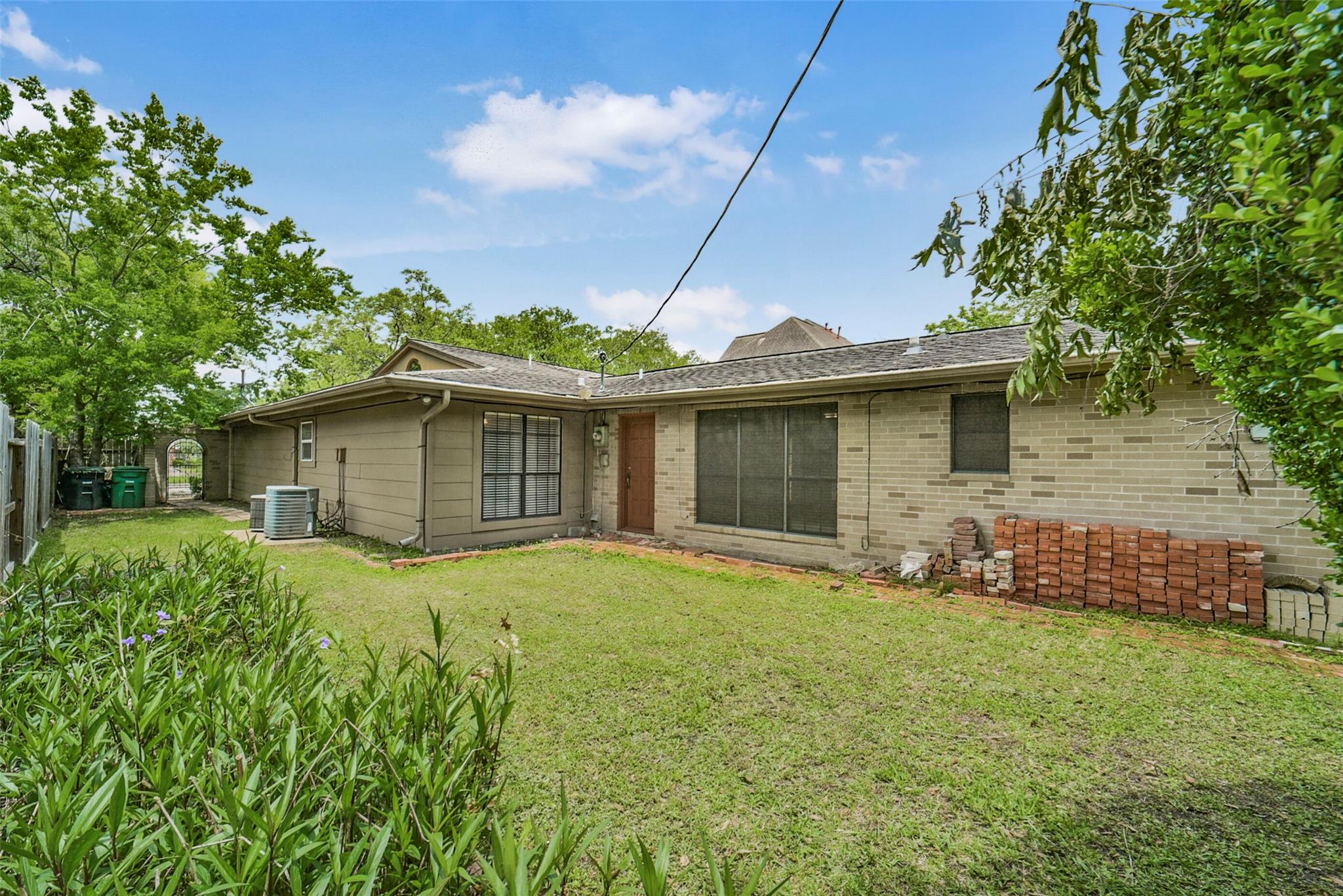 5147 Beechnut Street