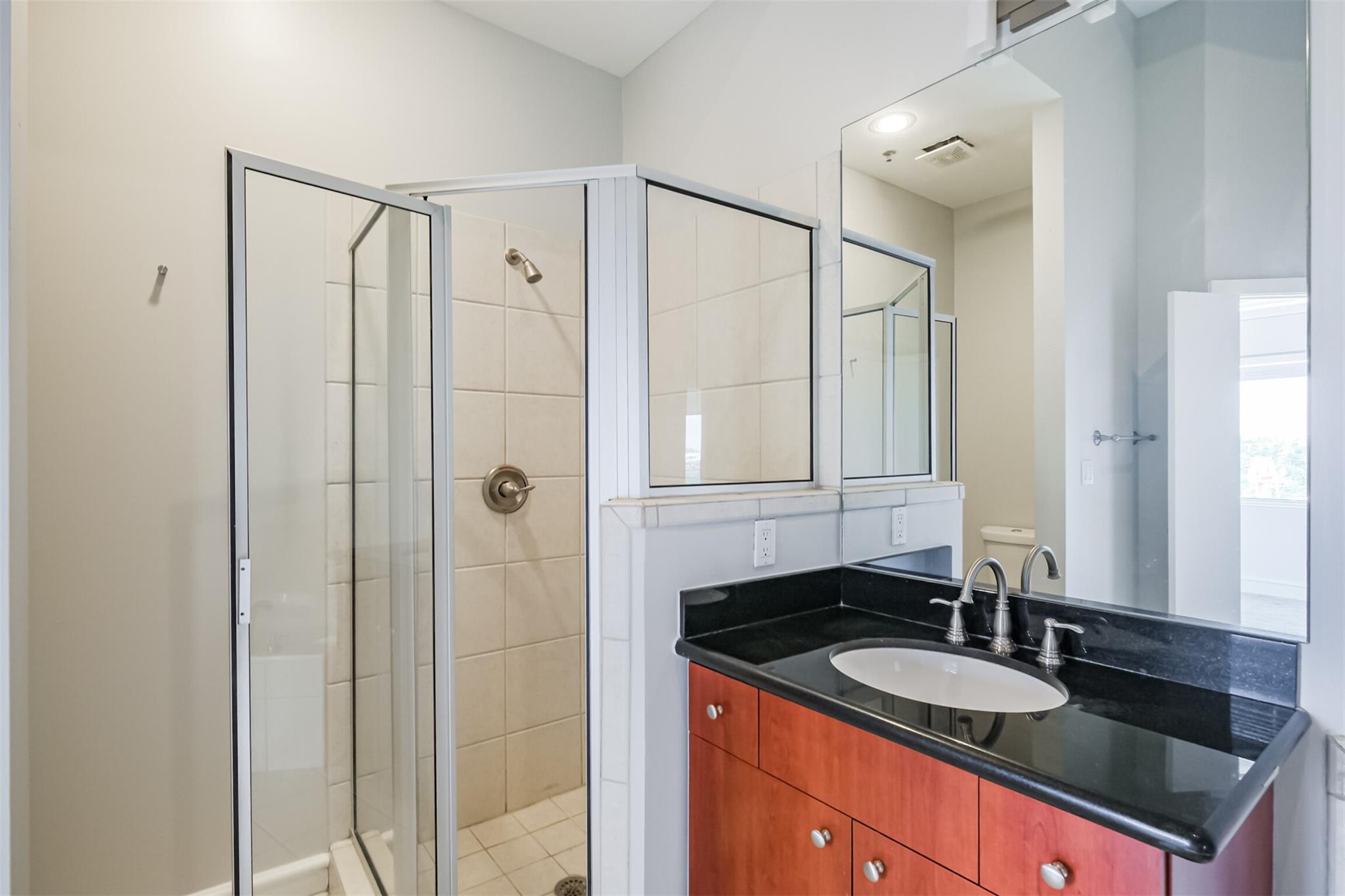 3311 Yupon Street # 410
