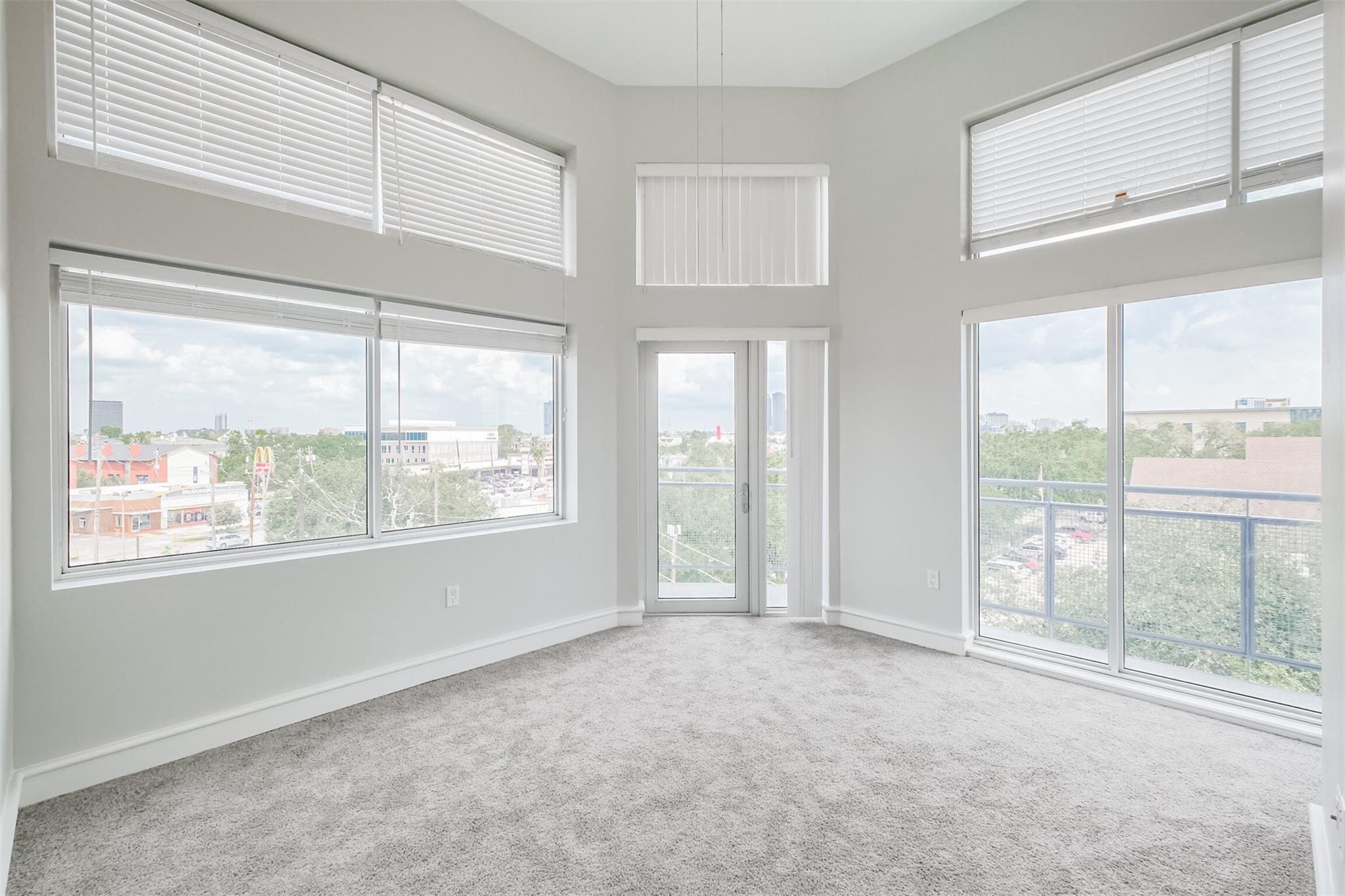 3311 Yupon Street # 410
