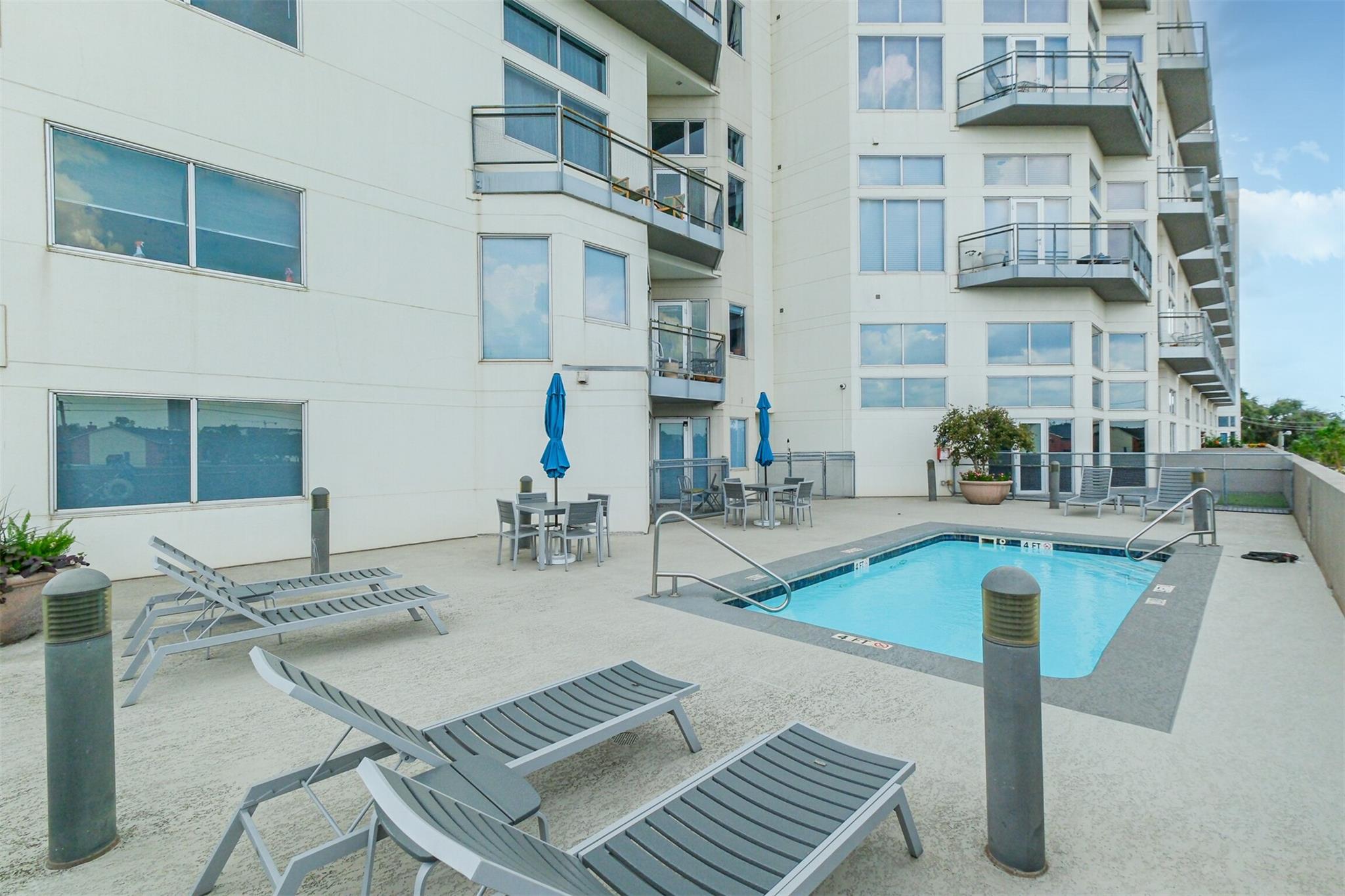3311 Yupon Street # 410