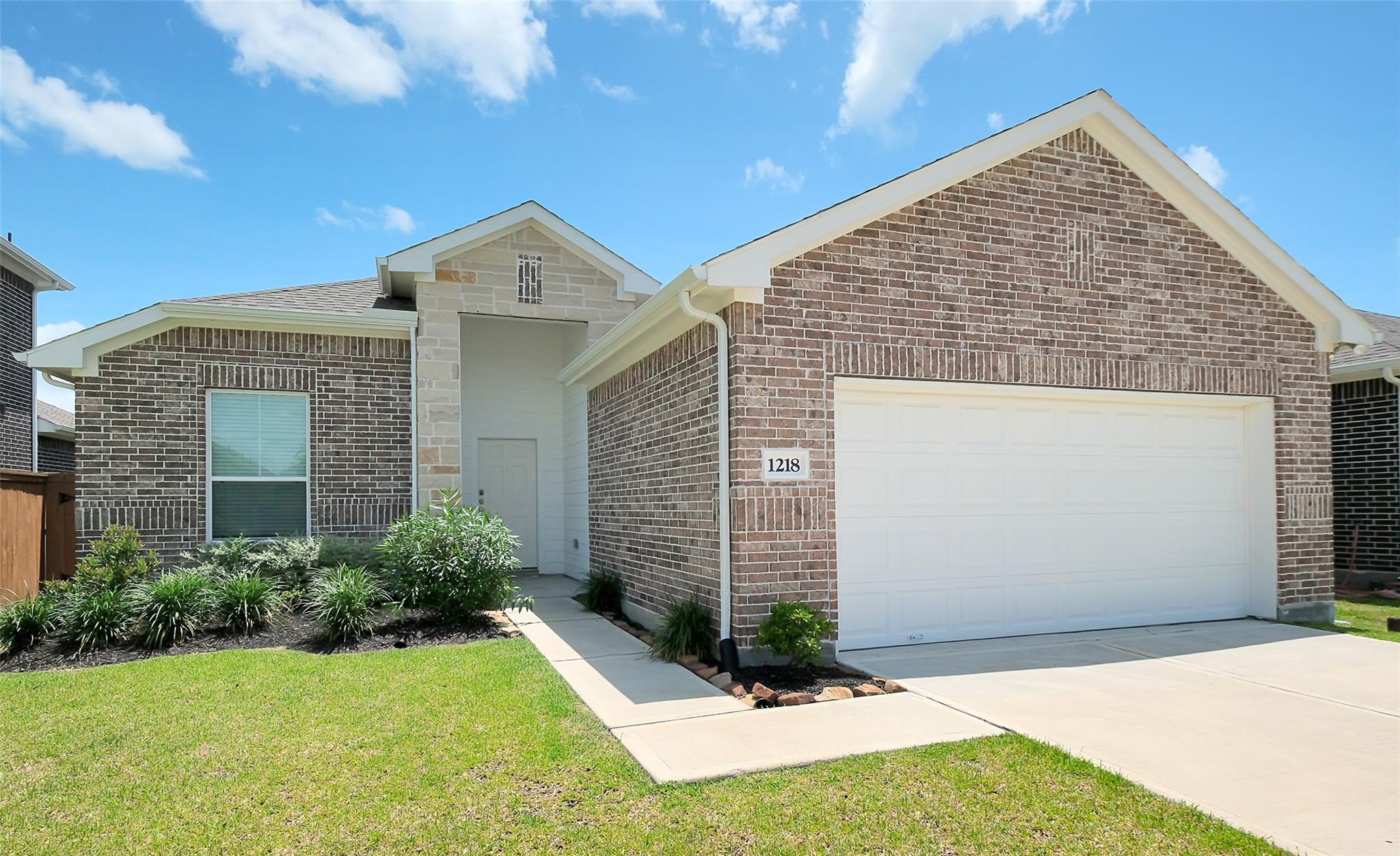 1218 Scarlet Creek Drive