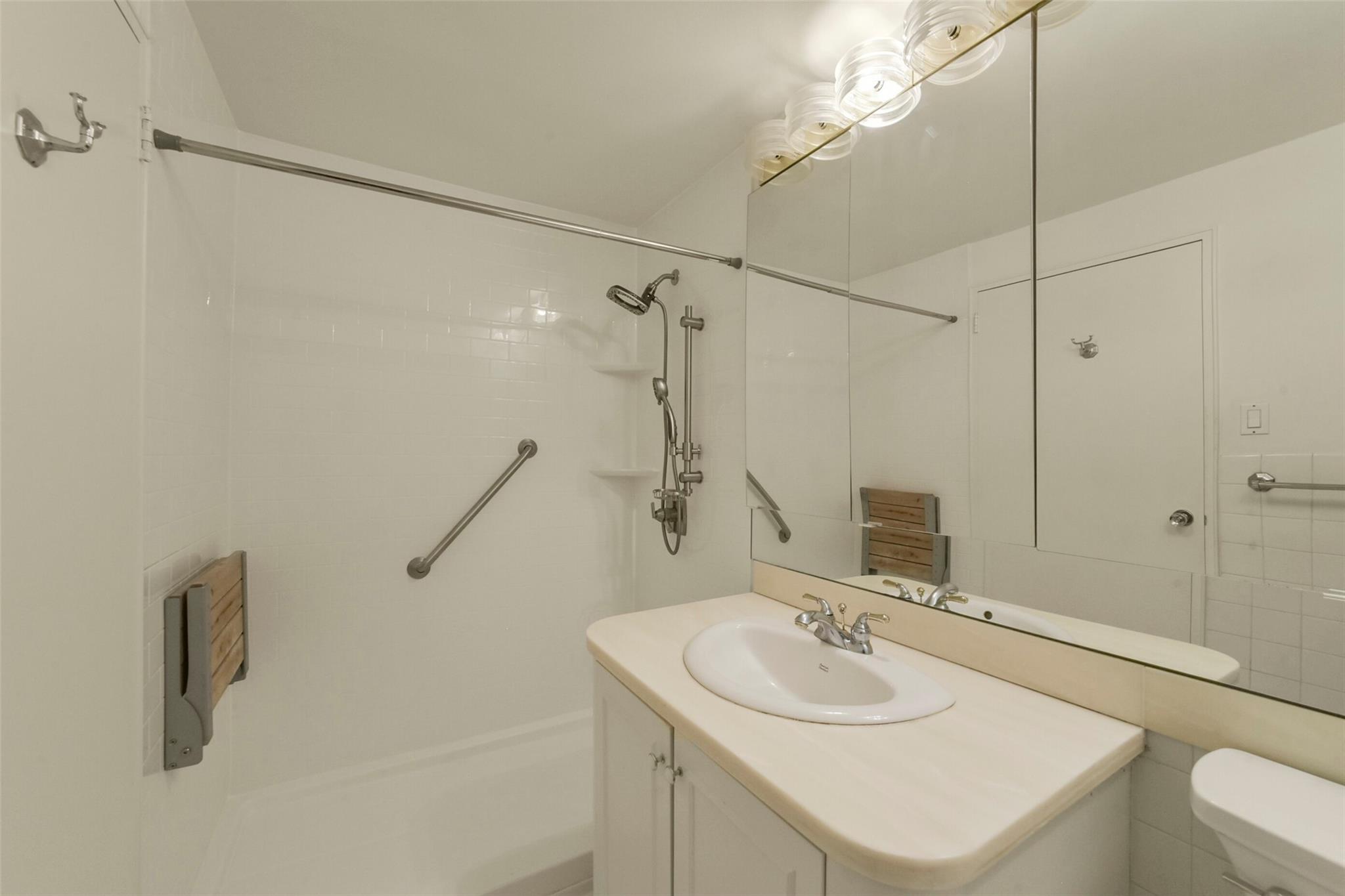 1400 Hermann Drive # 11A