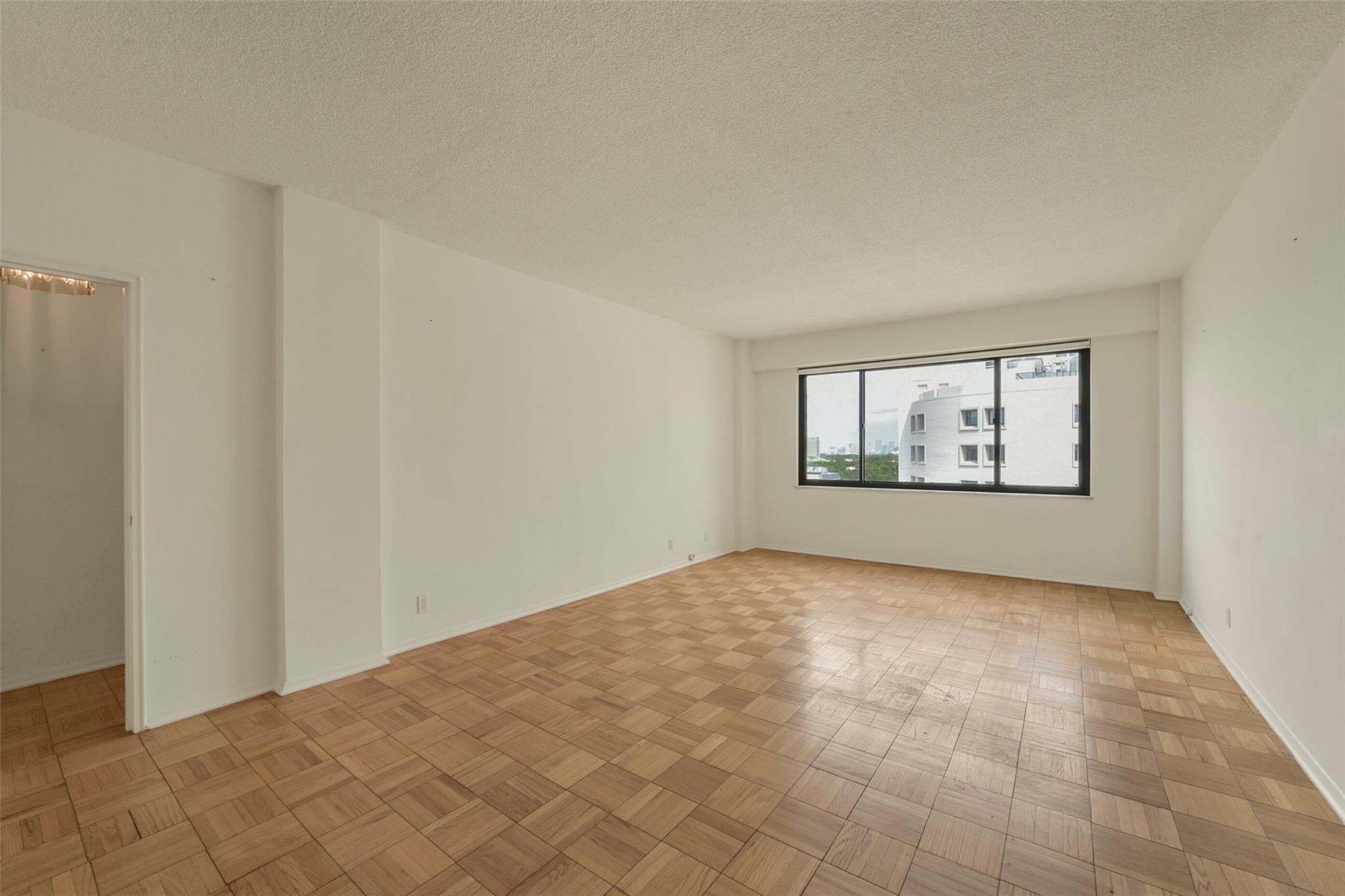1400 Hermann Drive # 11A