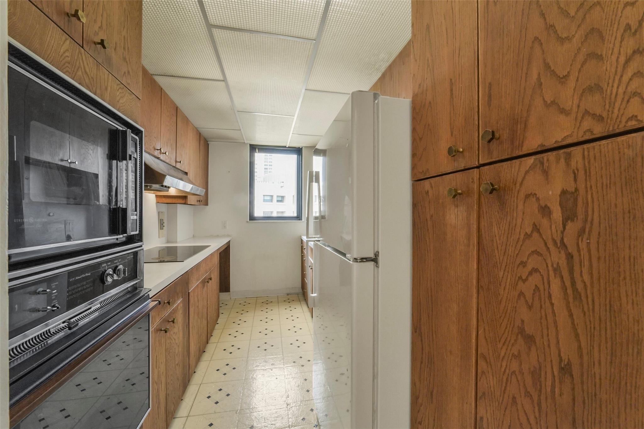 1400 Hermann Drive # 11A