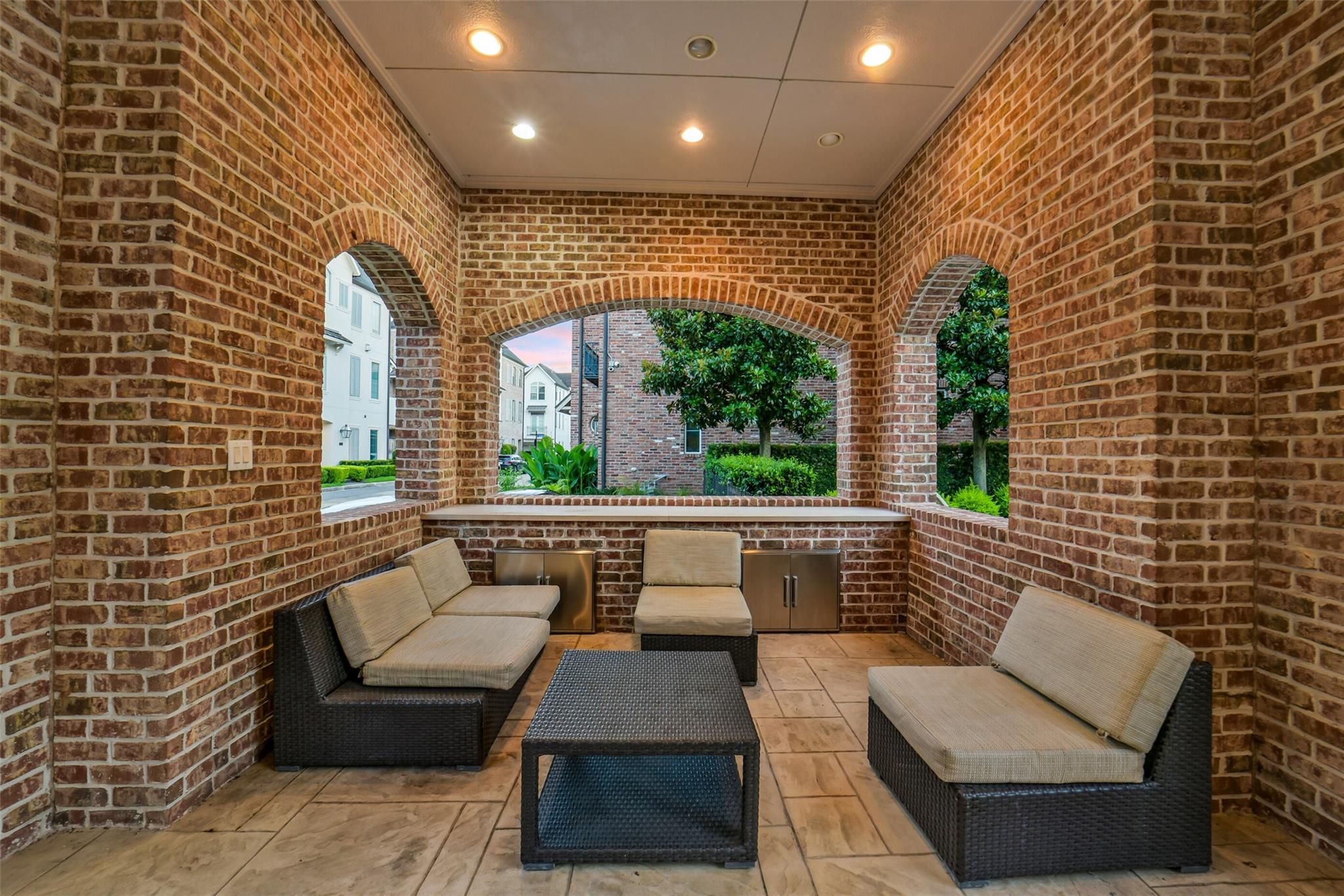 1110 Lake Pointe Parkway