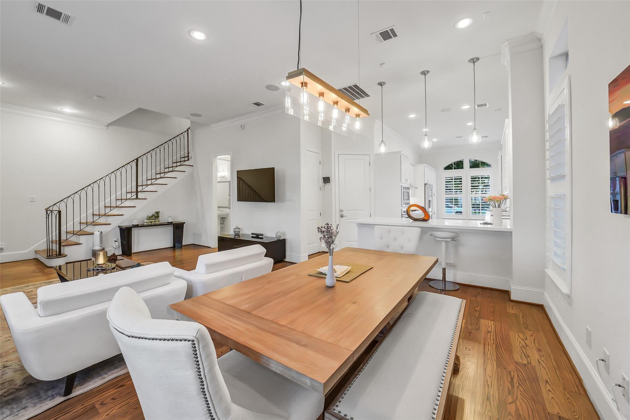 1110 Lake Pointe Parkway