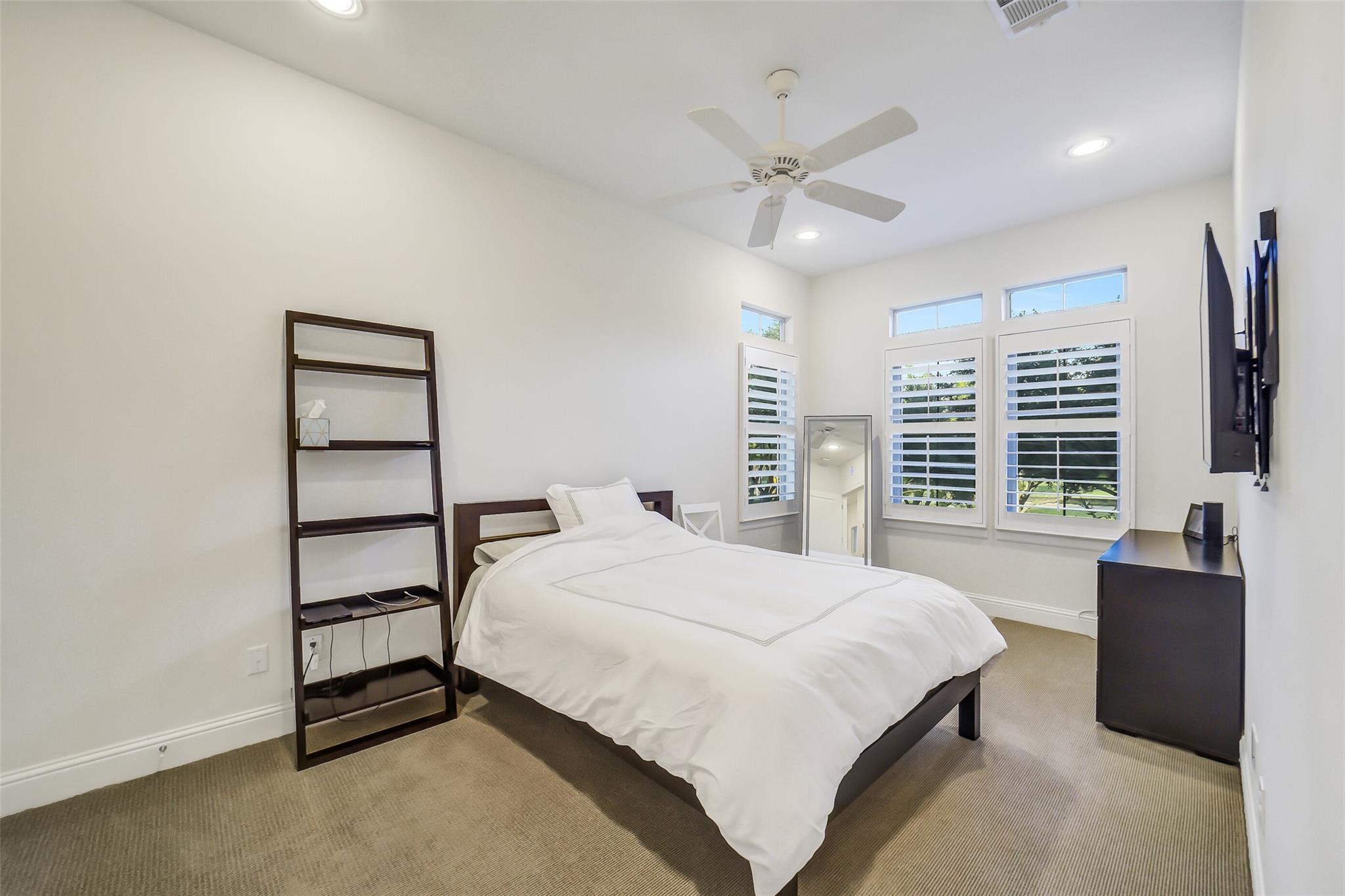 1110 Lake Pointe Parkway