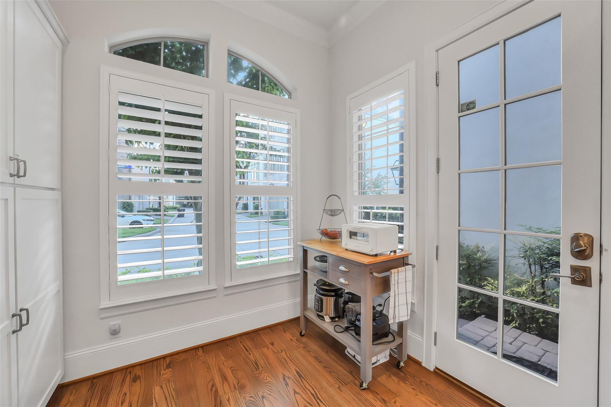 1110 Lake Pointe Parkway