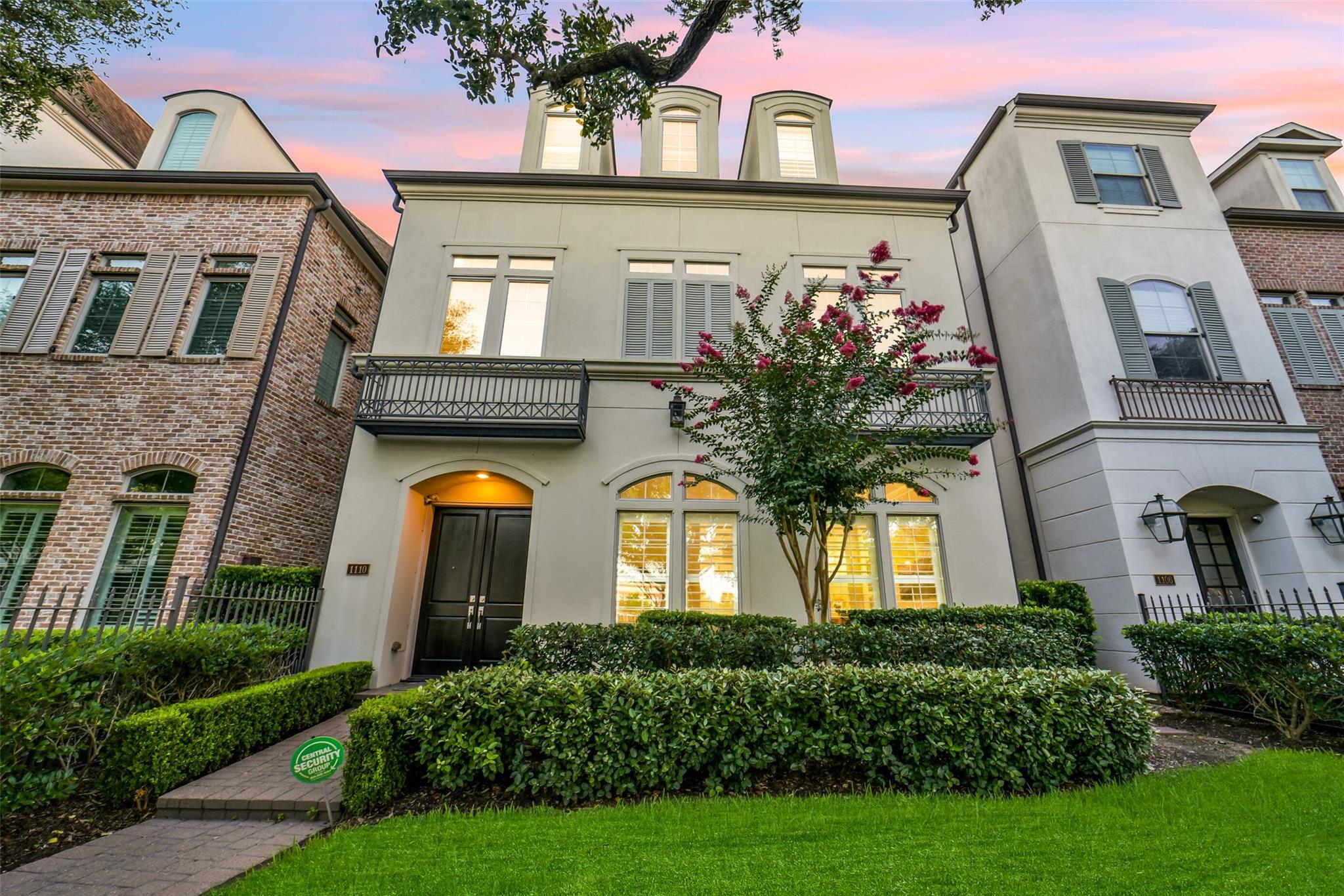 1110 Lake Pointe Parkway