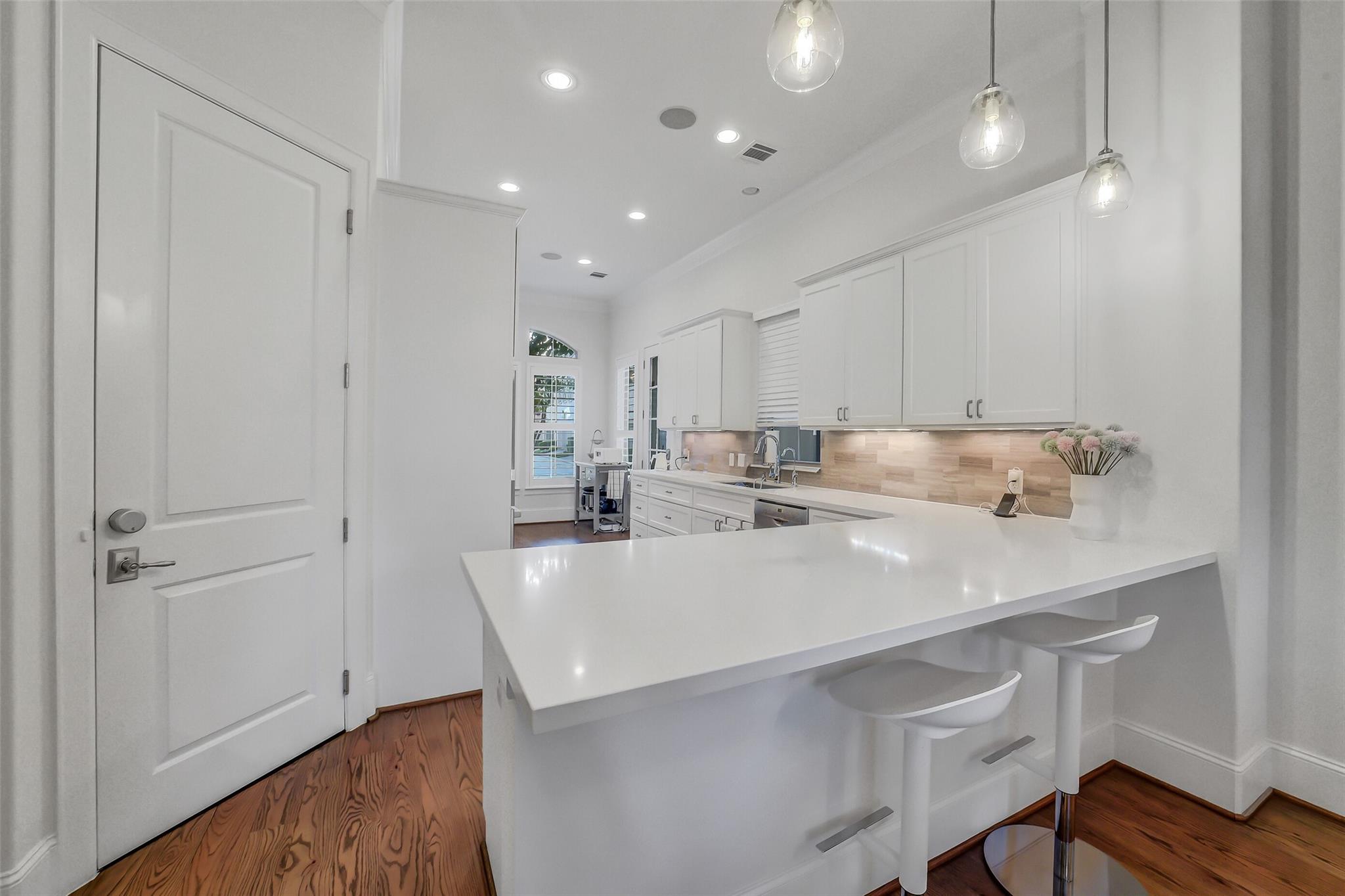 1110 Lake Pointe Parkway