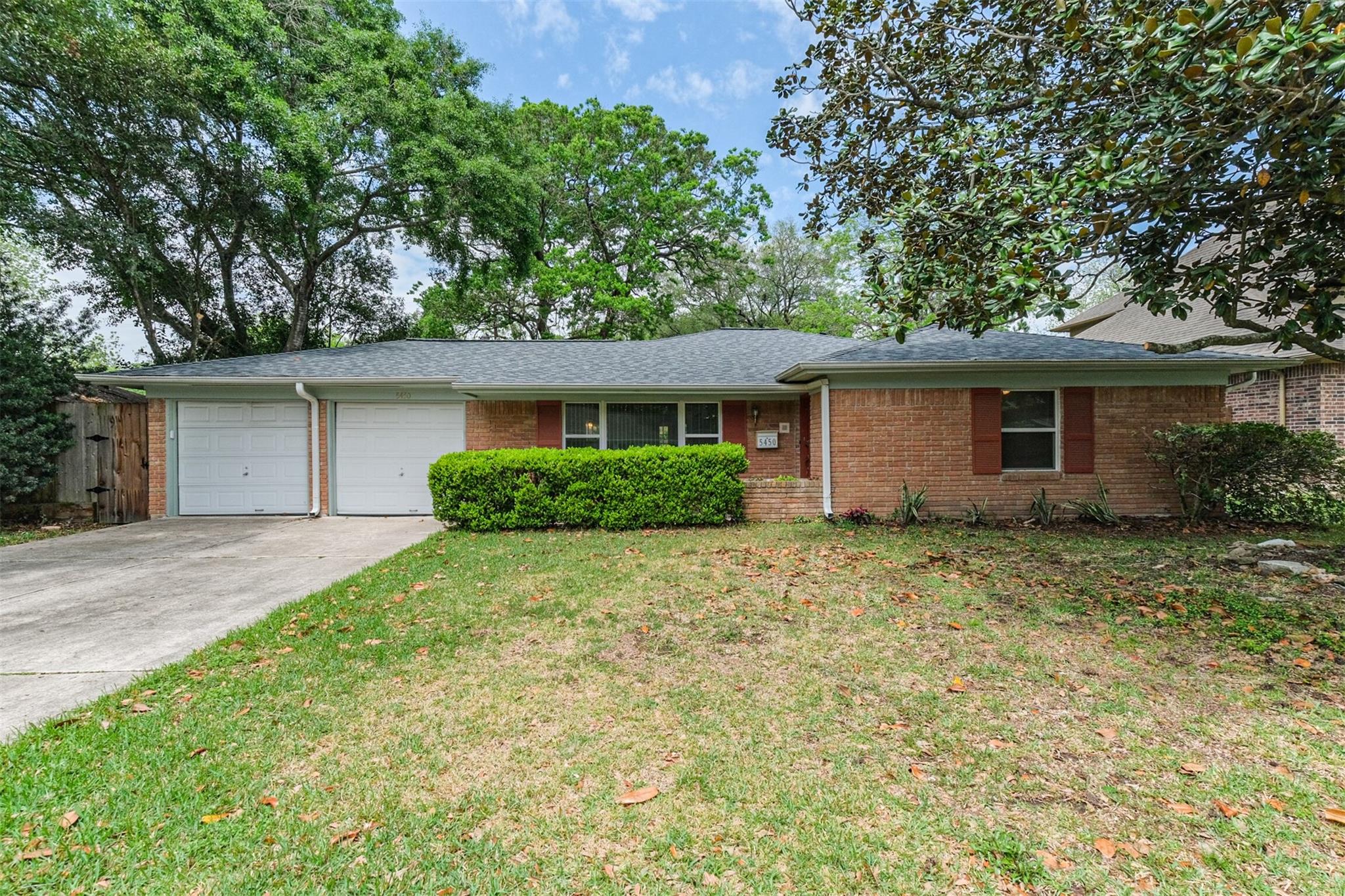 5450 Stillbrooke Drive
