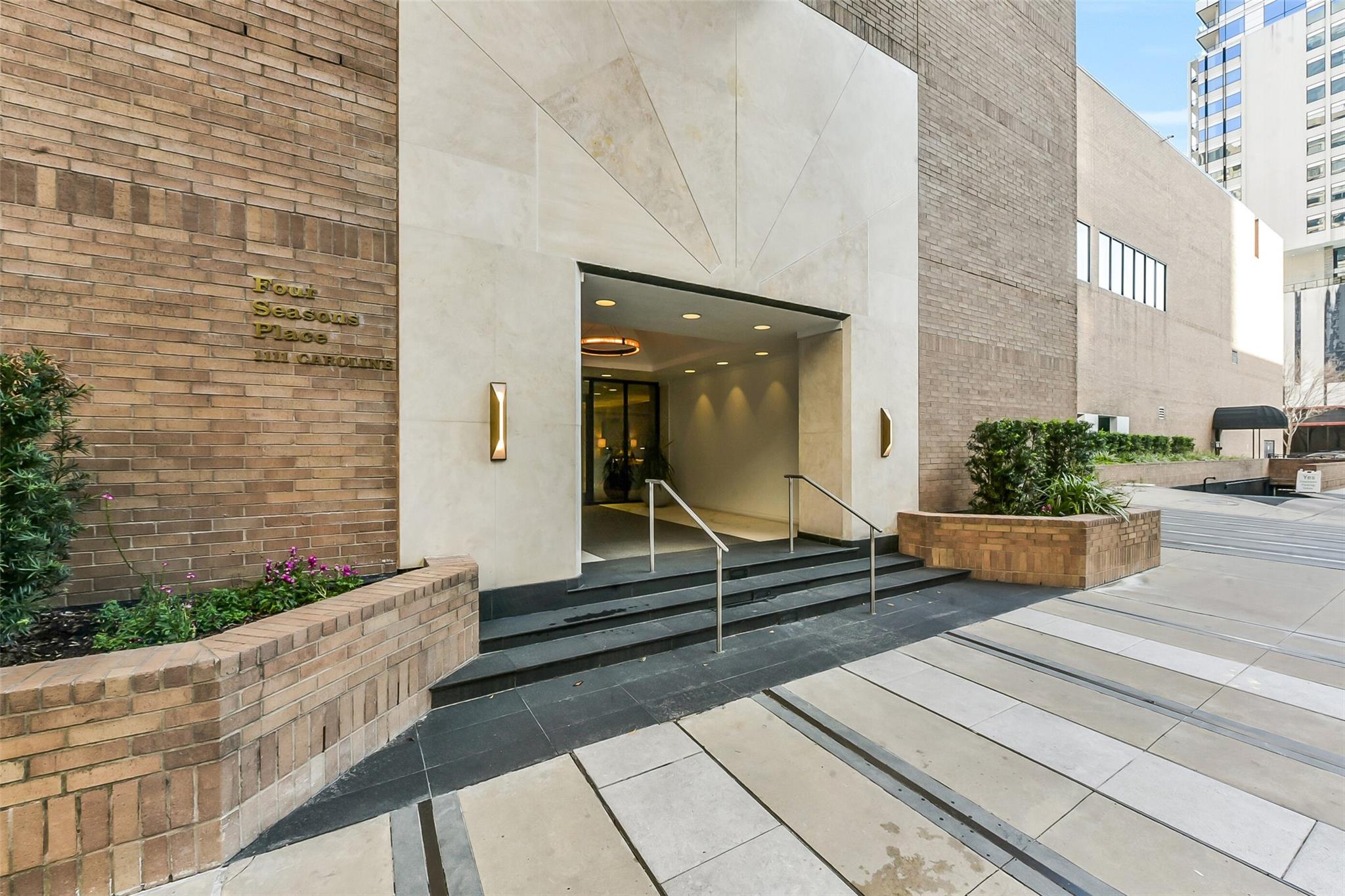 1111 Caroline Street # 2903