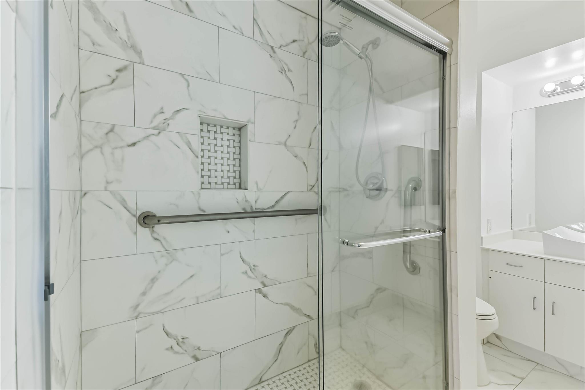 14 Greenway Plaza # 15N