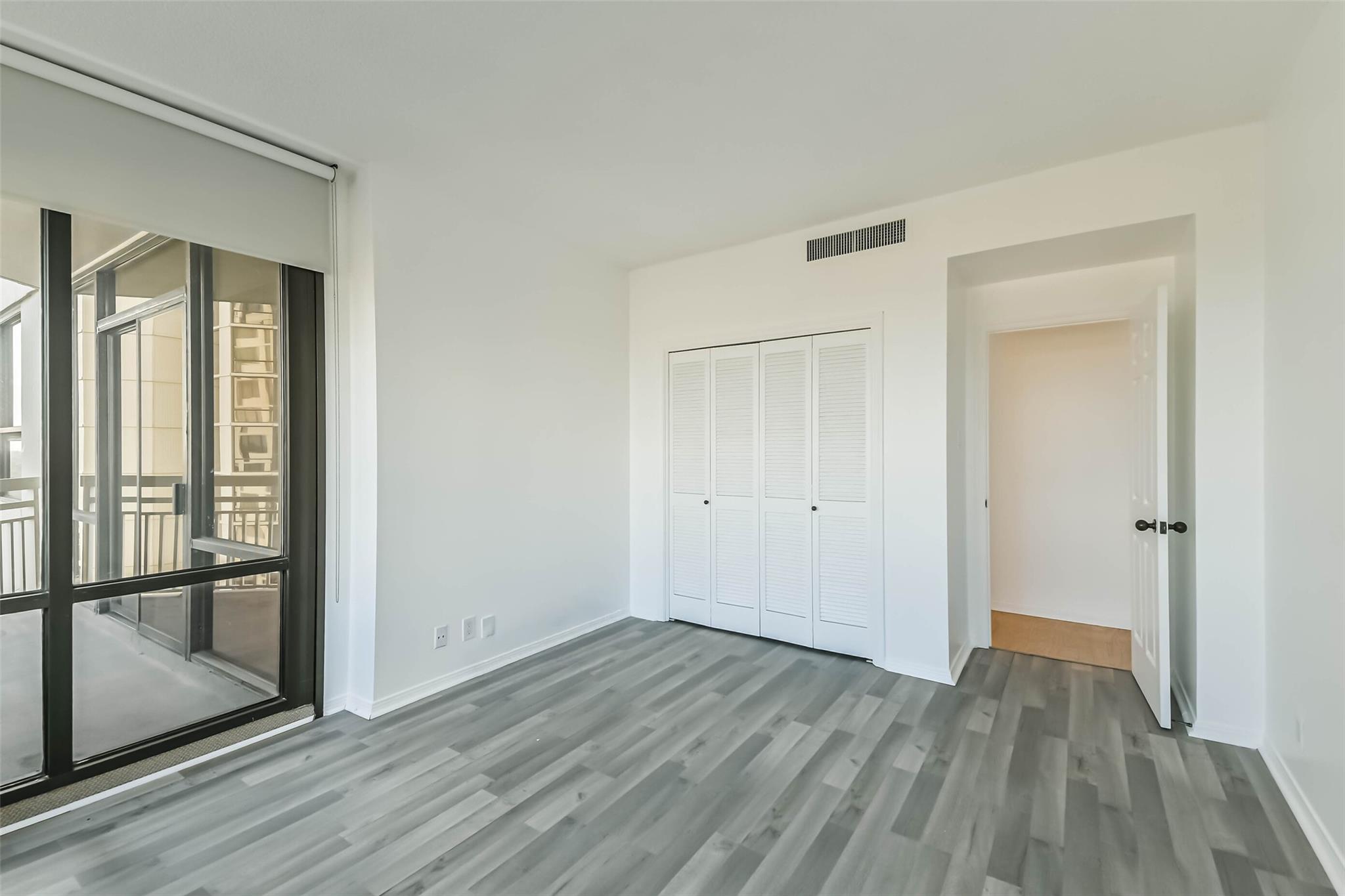 14 Greenway Plaza # 15N