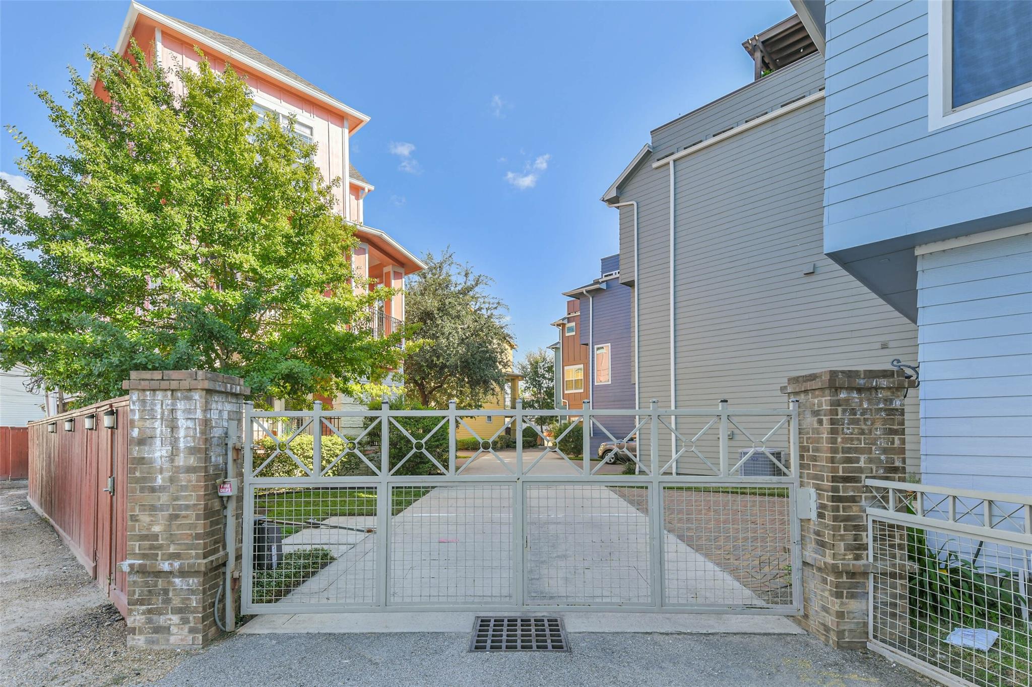 550 Oxford Street, Houston