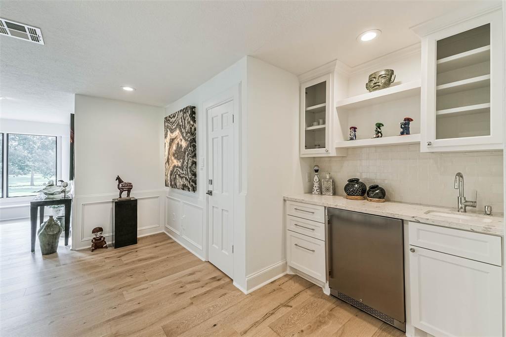 2323 Pine Bend Drive