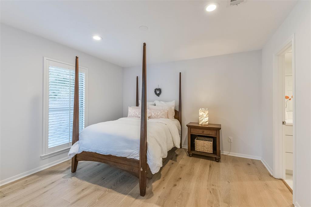 2323 Pine Bend Drive