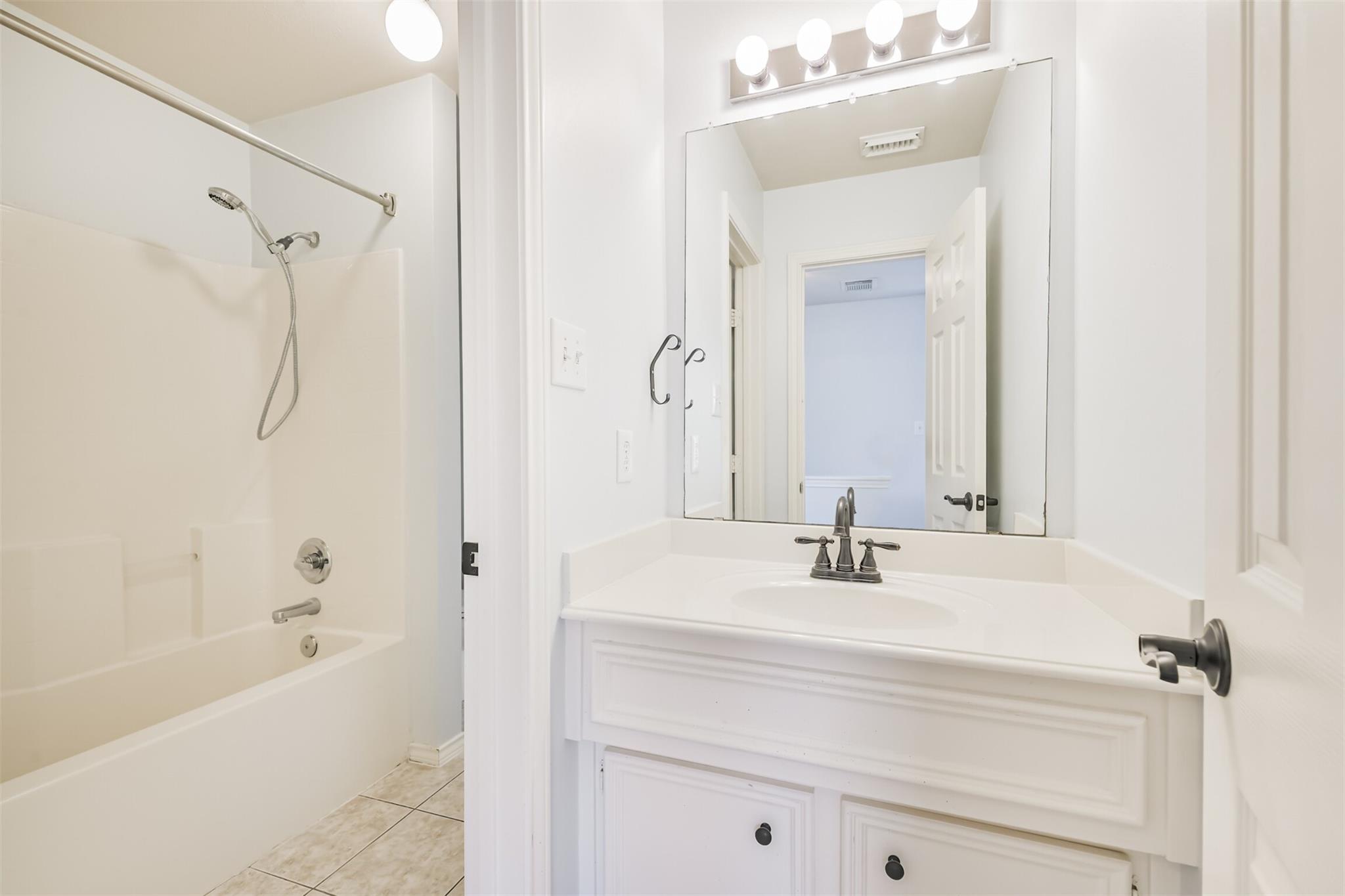 738 Redwing Place Drive