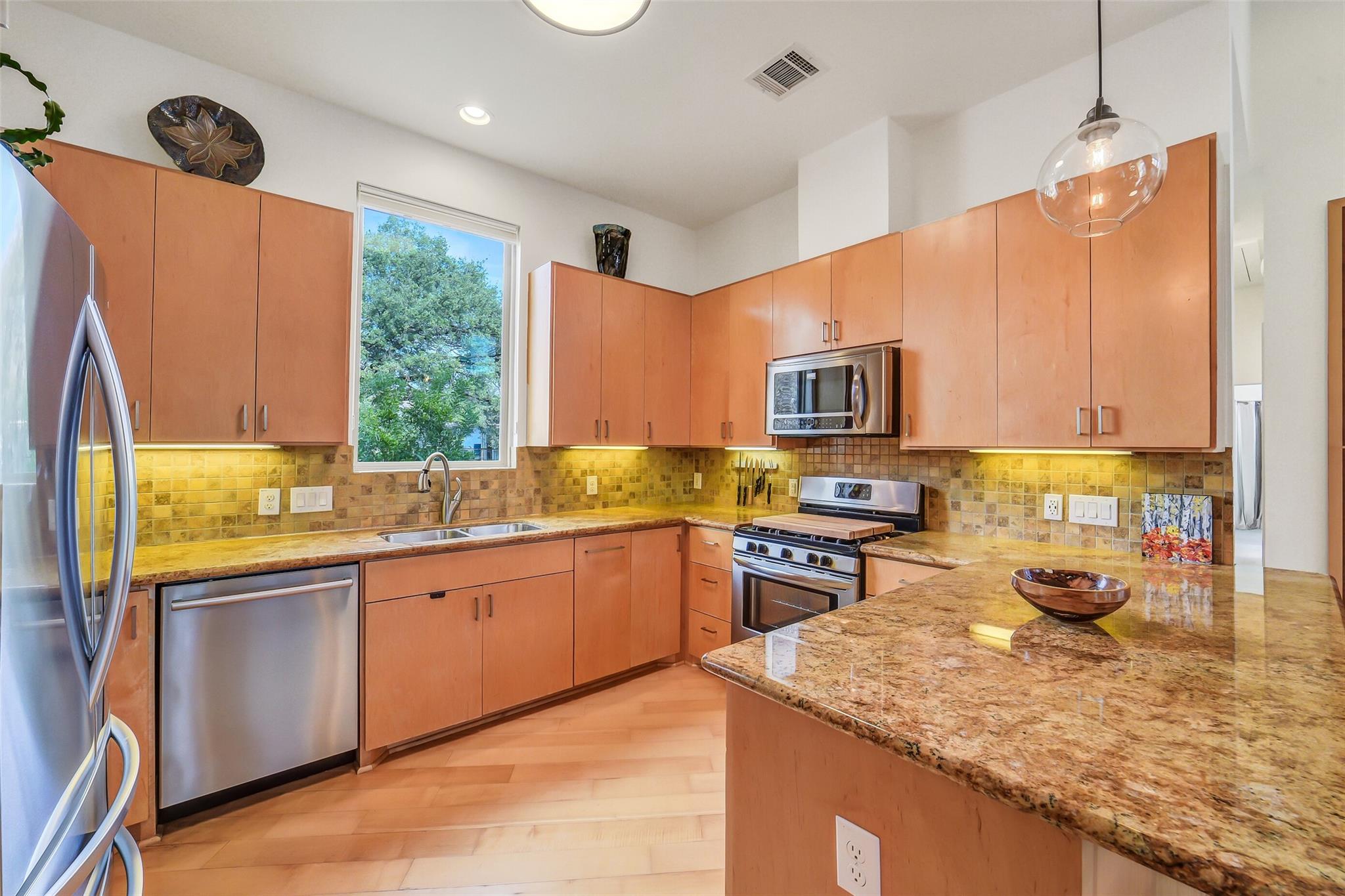 1802 W 14th 1/2 Street