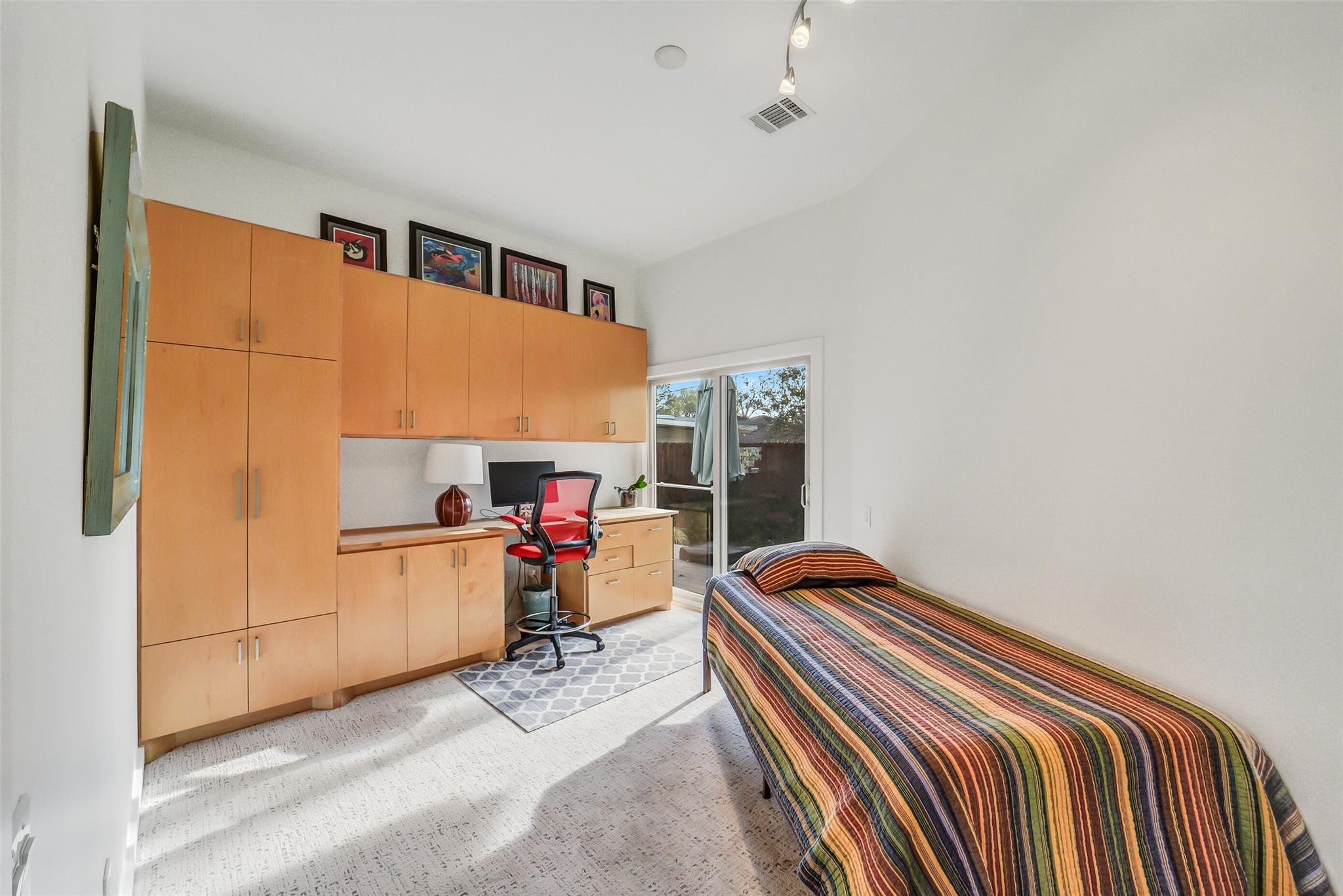 1802 W 14th 1/2 Street