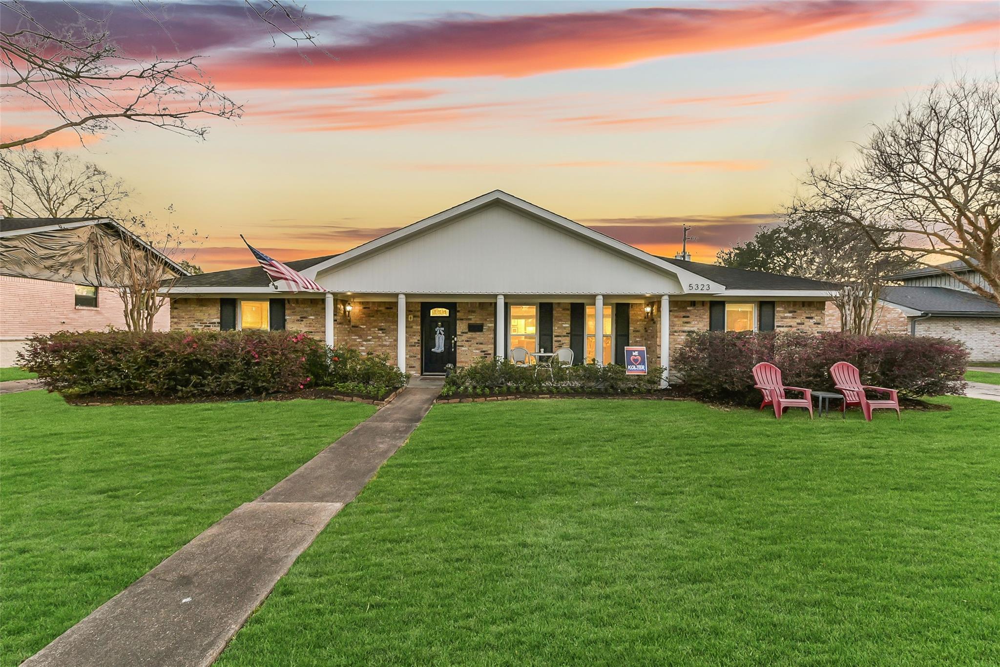 5323 Rutherglenn Drive