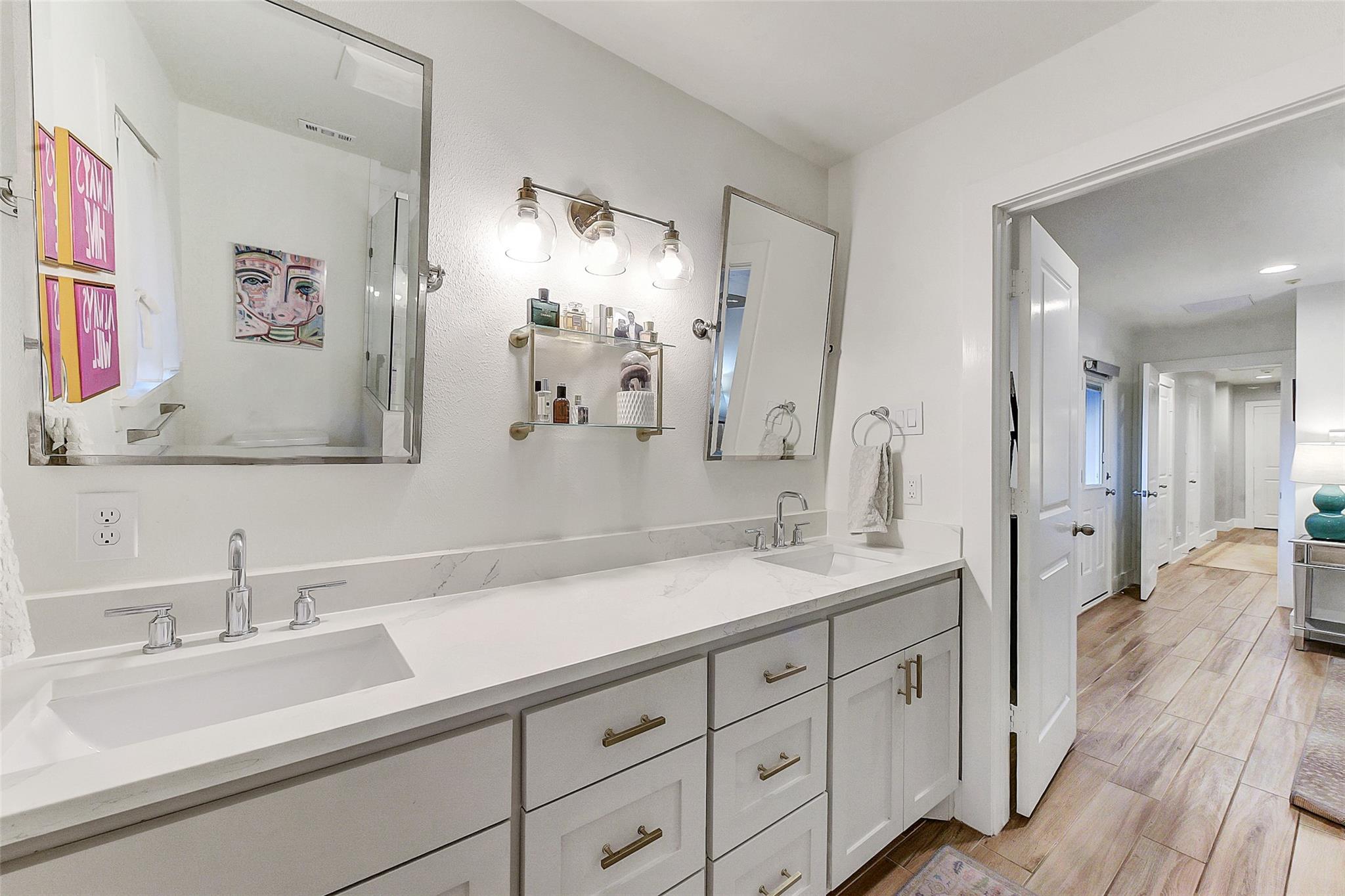 5323 Rutherglenn Drive