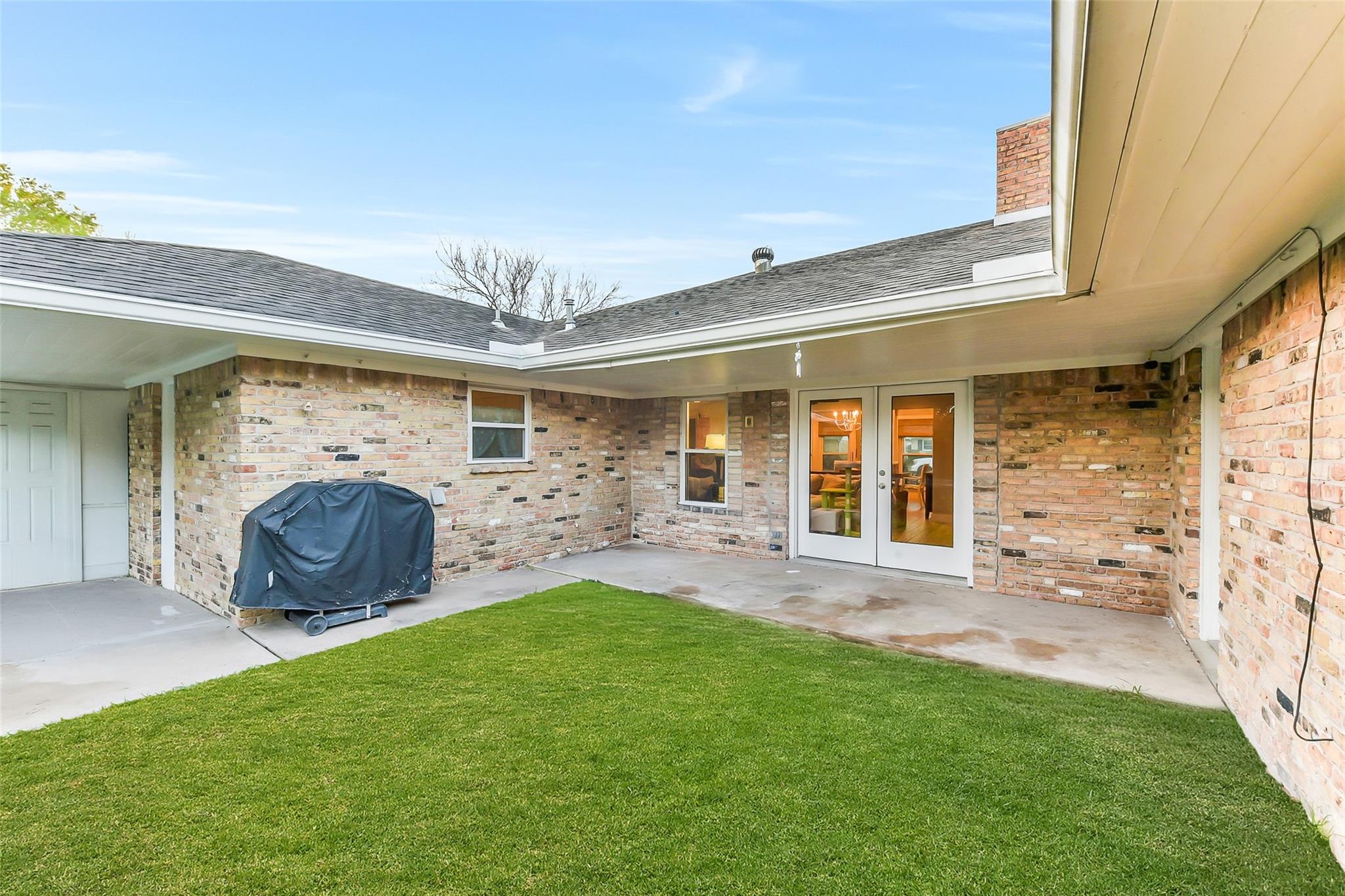 5323 Rutherglenn Drive