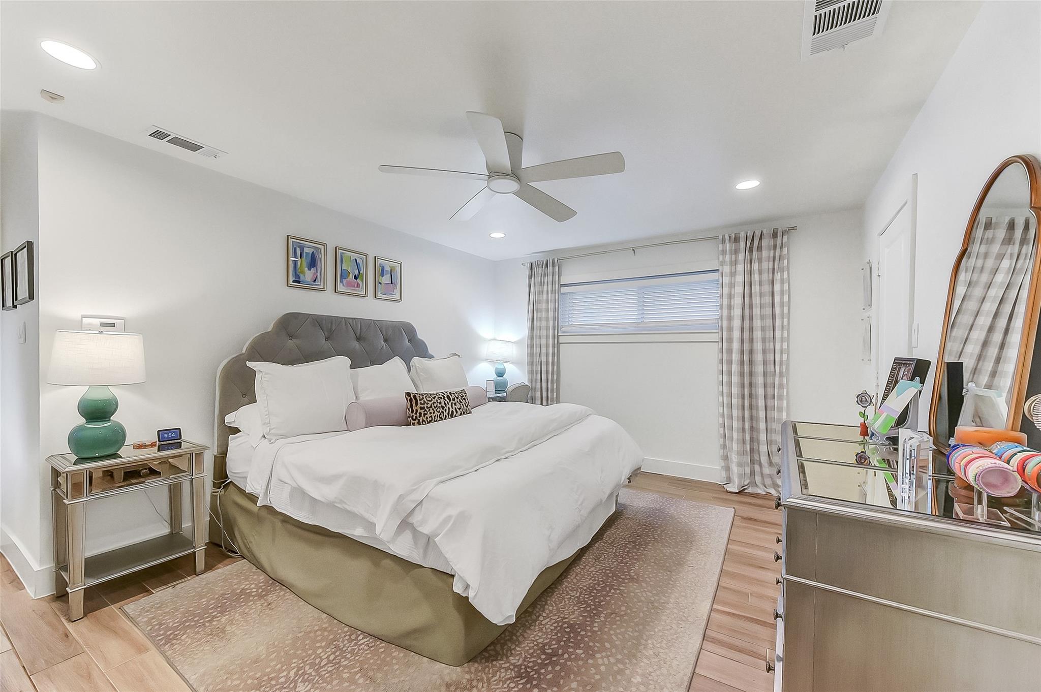 5323 Rutherglenn Drive