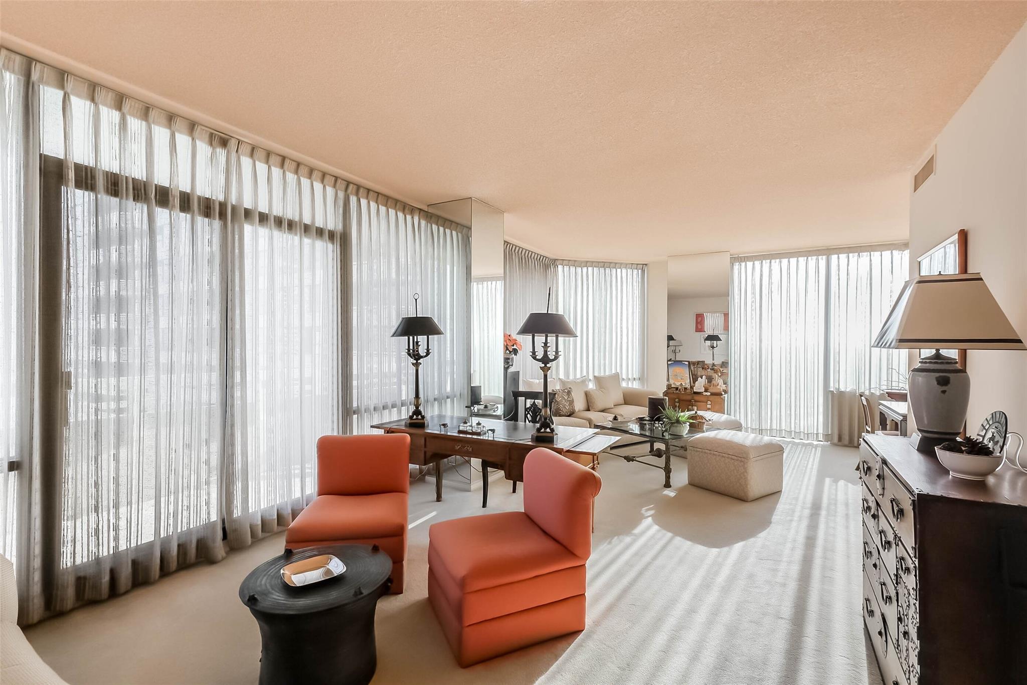 14 Greenway Plaza # 21P