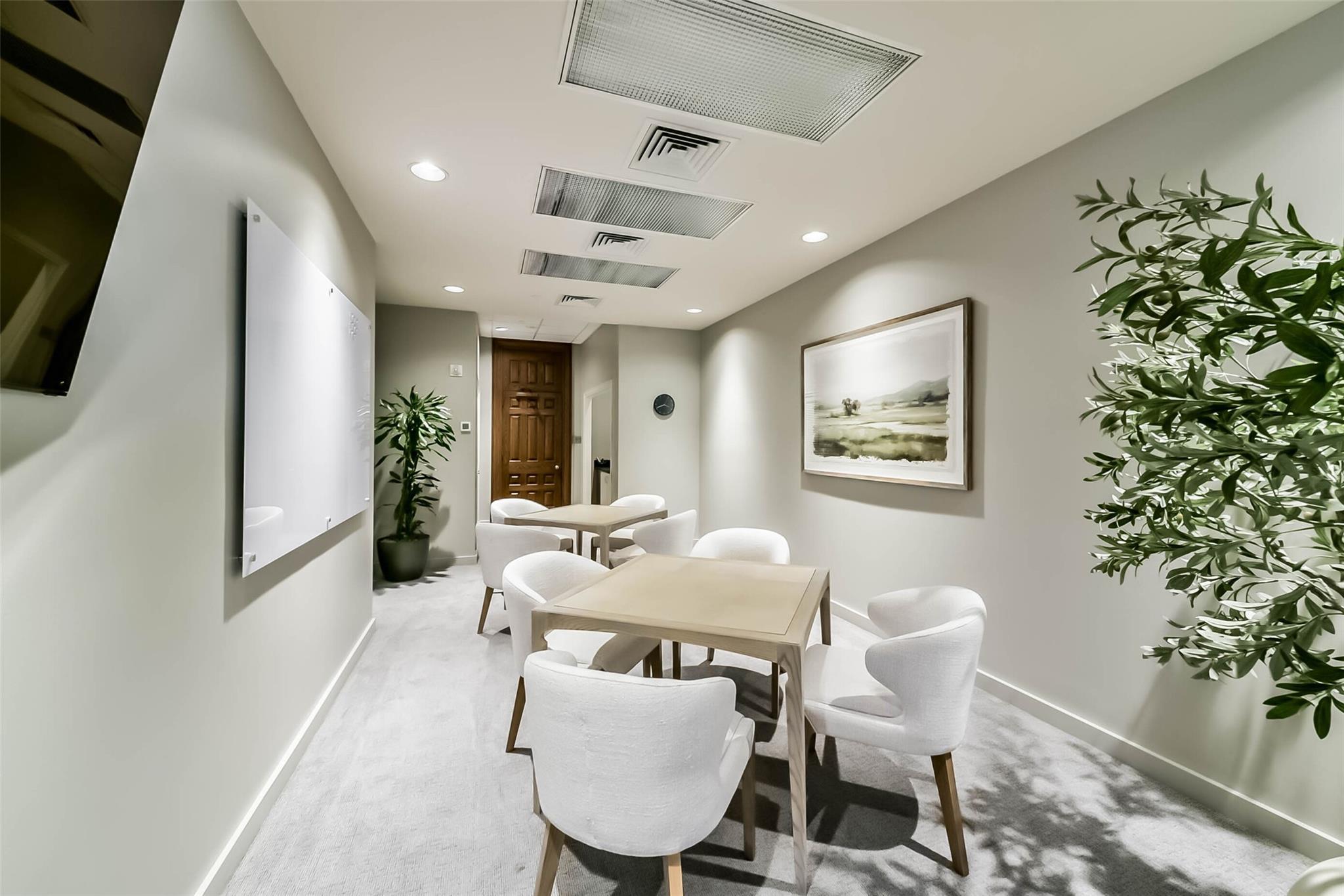 14 Greenway Plaza # 21P