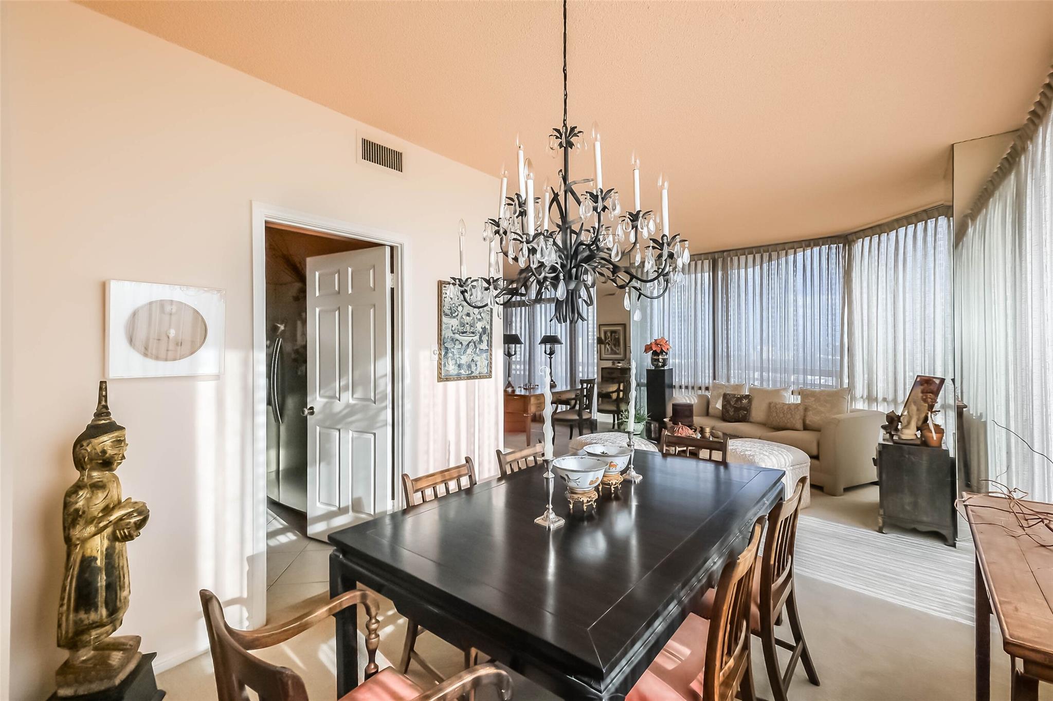 14 Greenway Plaza # 21P