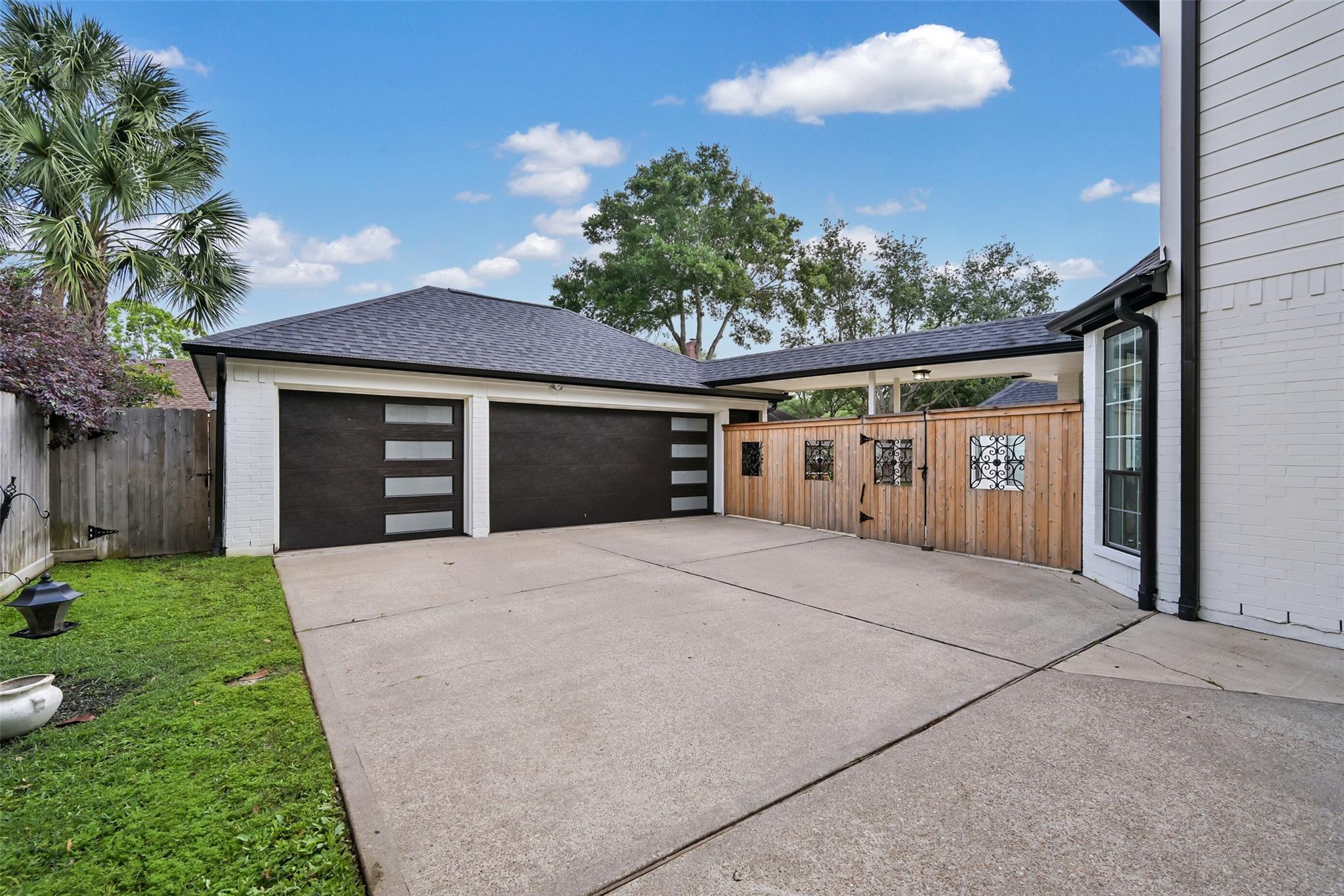 15431 Greens Cove Way