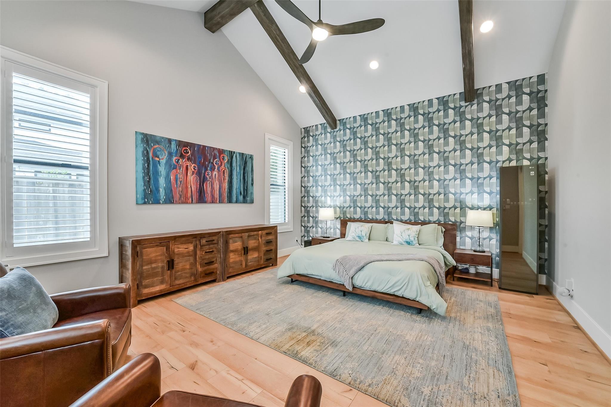 1216 Chantilly Lane