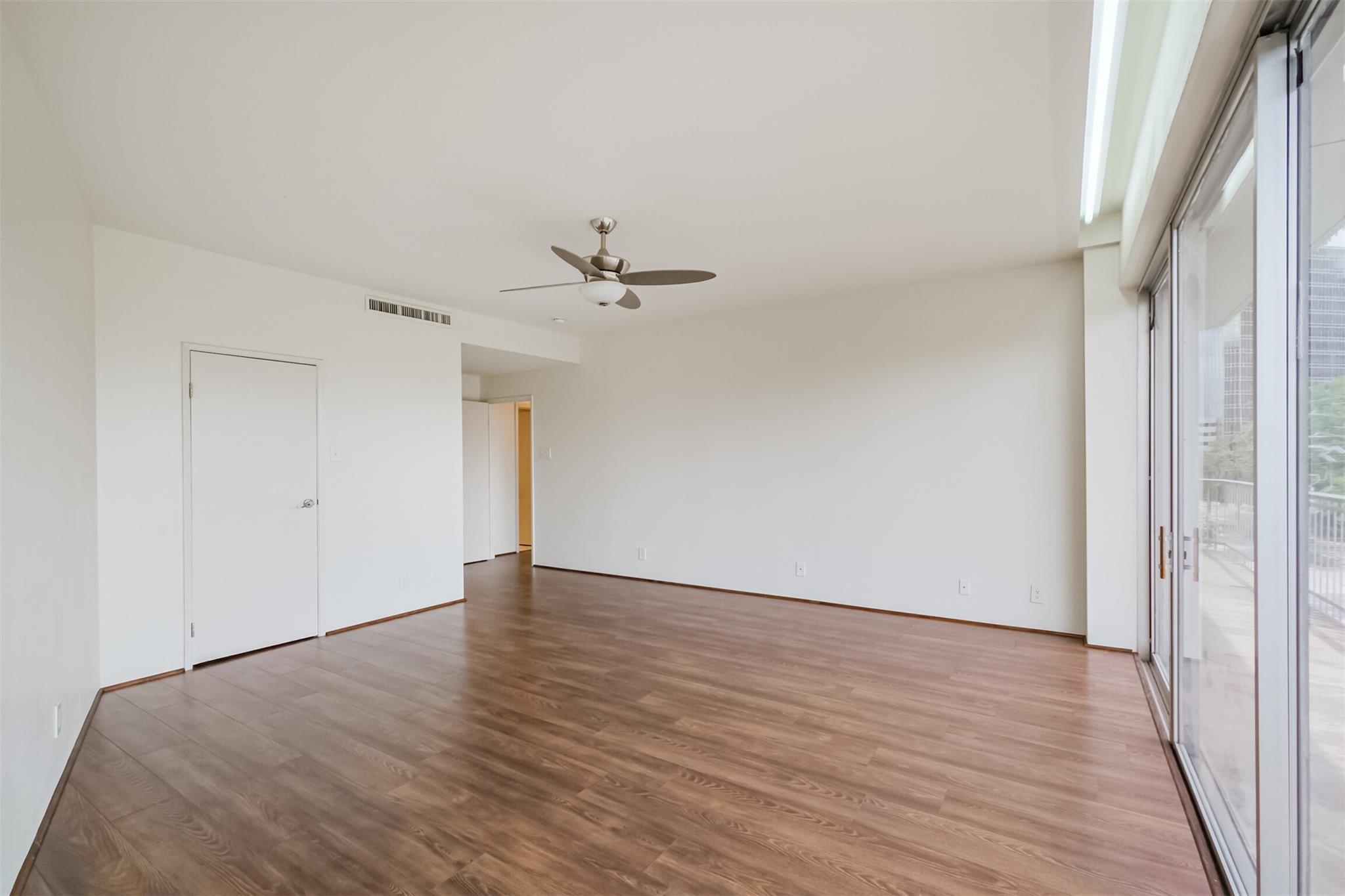 5050 Woodway Drive # 3M