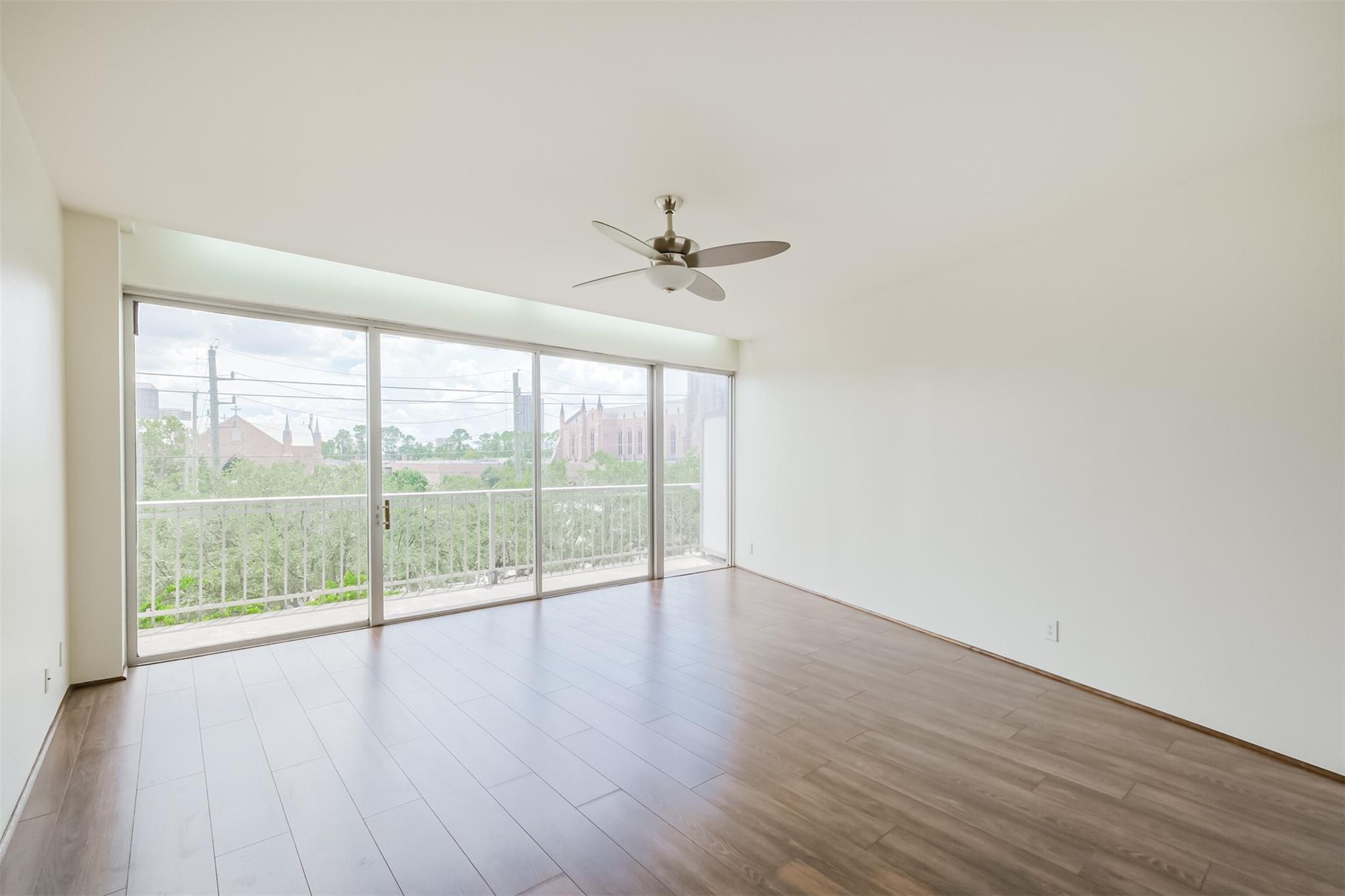 5050 Woodway Drive # 3M