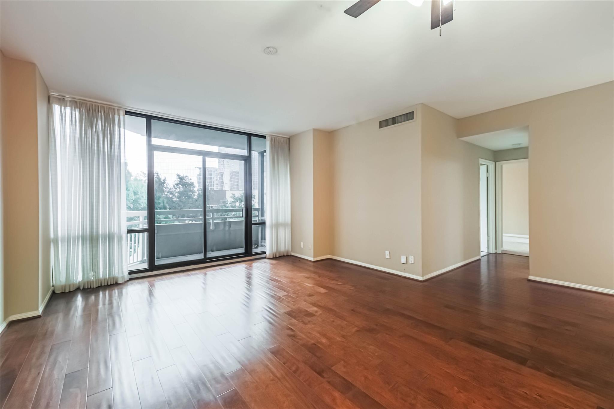 15 Greenway Plaza # 5C