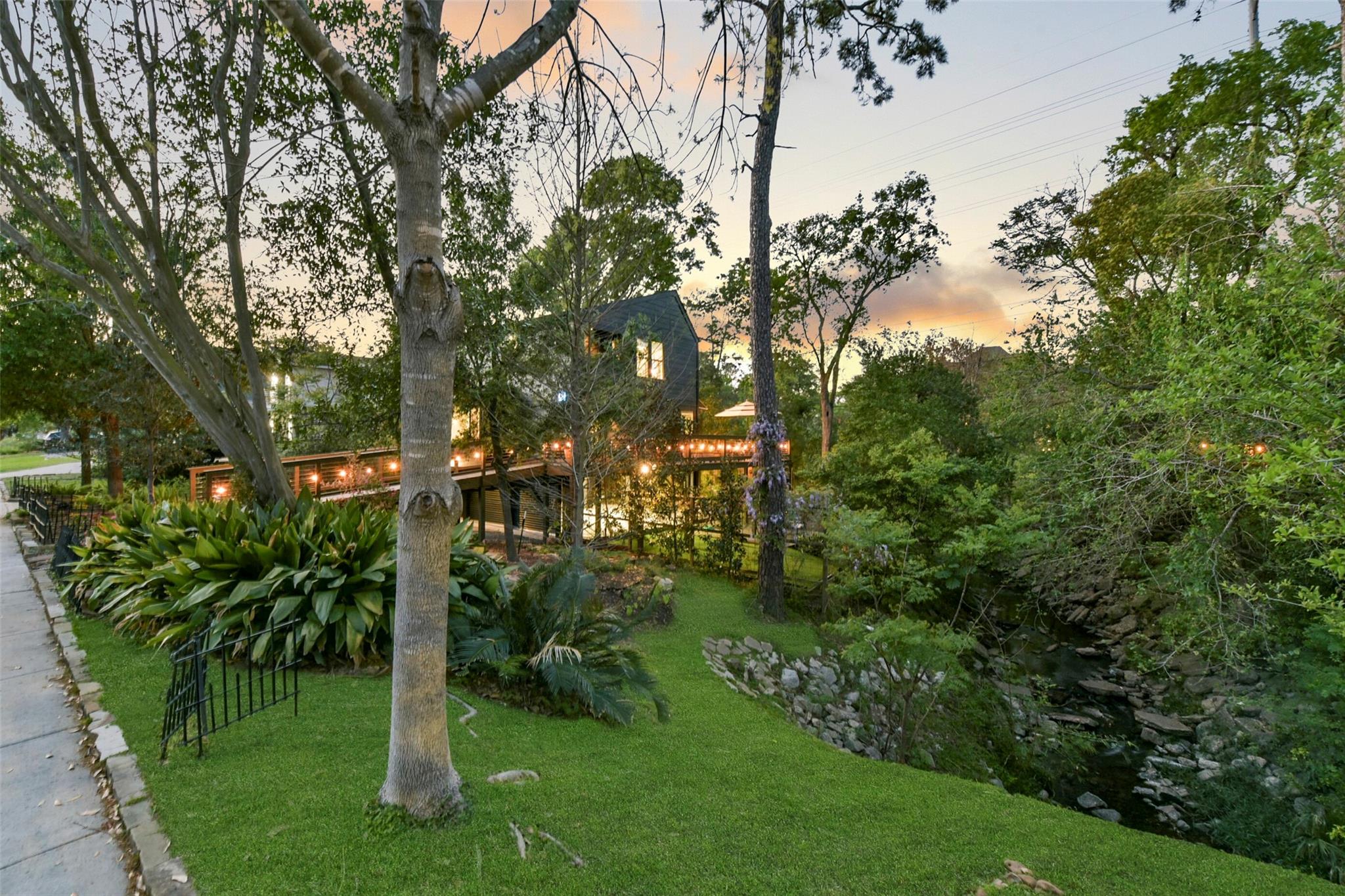 929 Wynnwood Lane