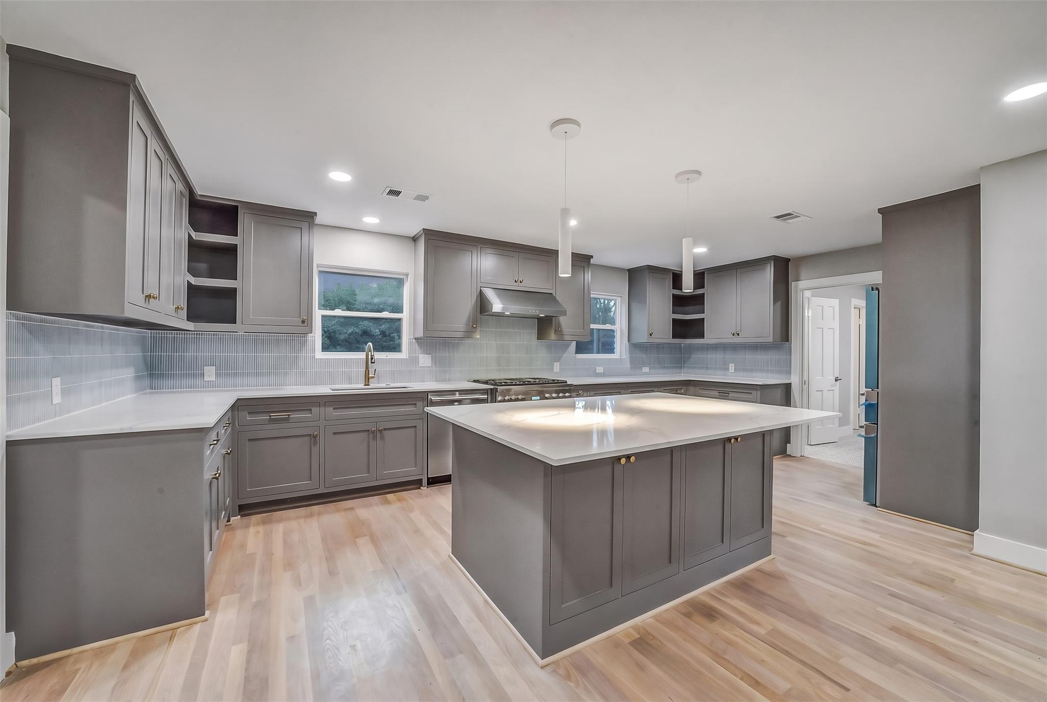 5318 Queensloch Drive