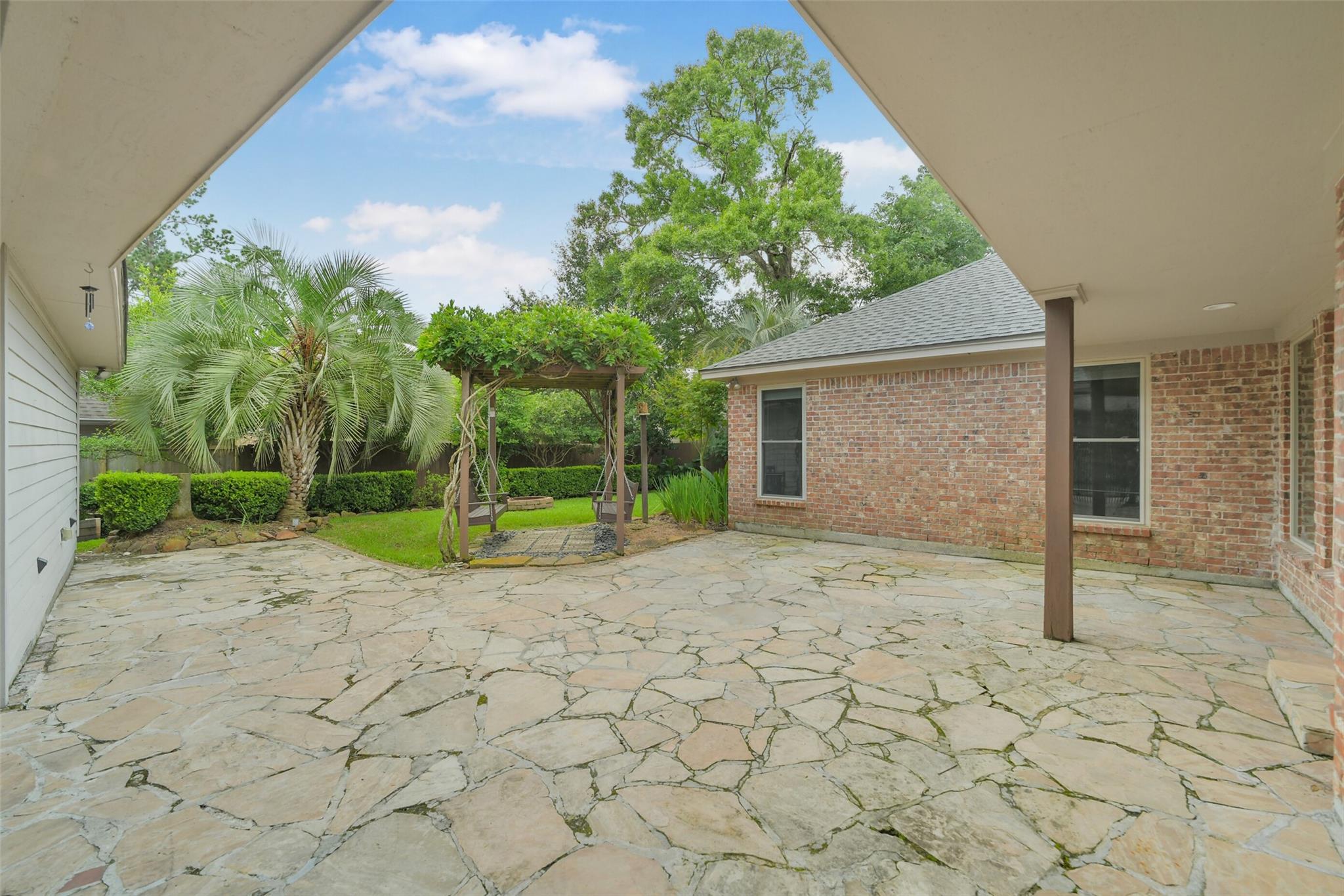 2810 Woodland Ridge Drive