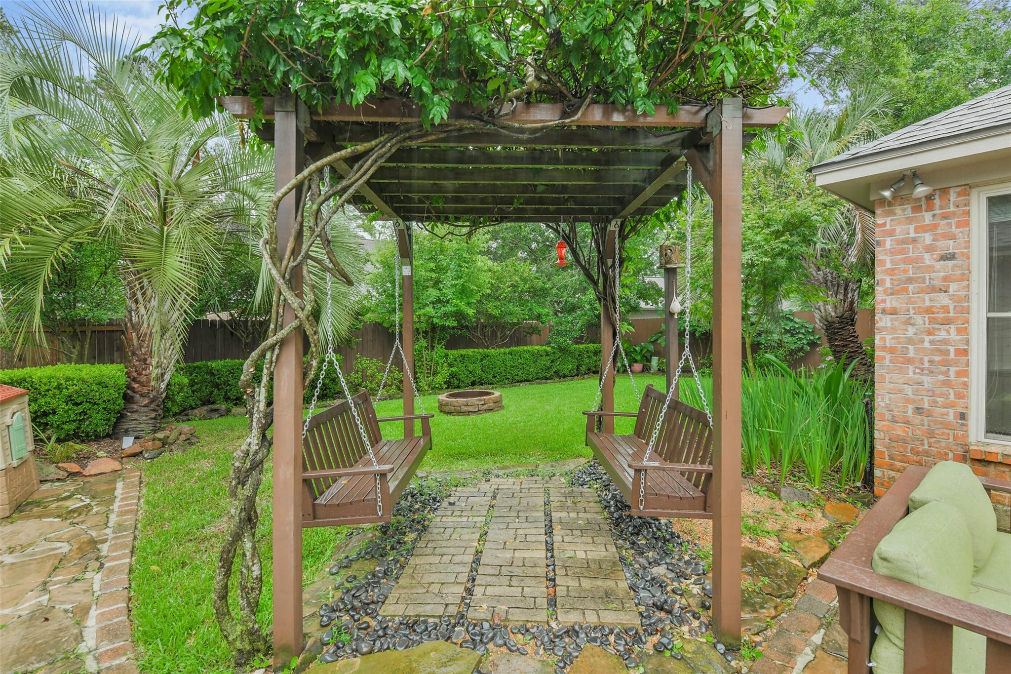 2810 Woodland Ridge Drive