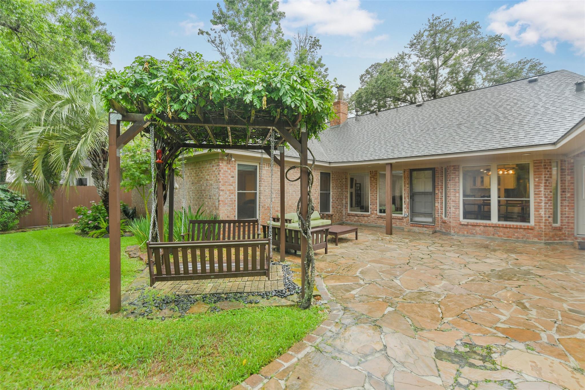 2810 Woodland Ridge Drive