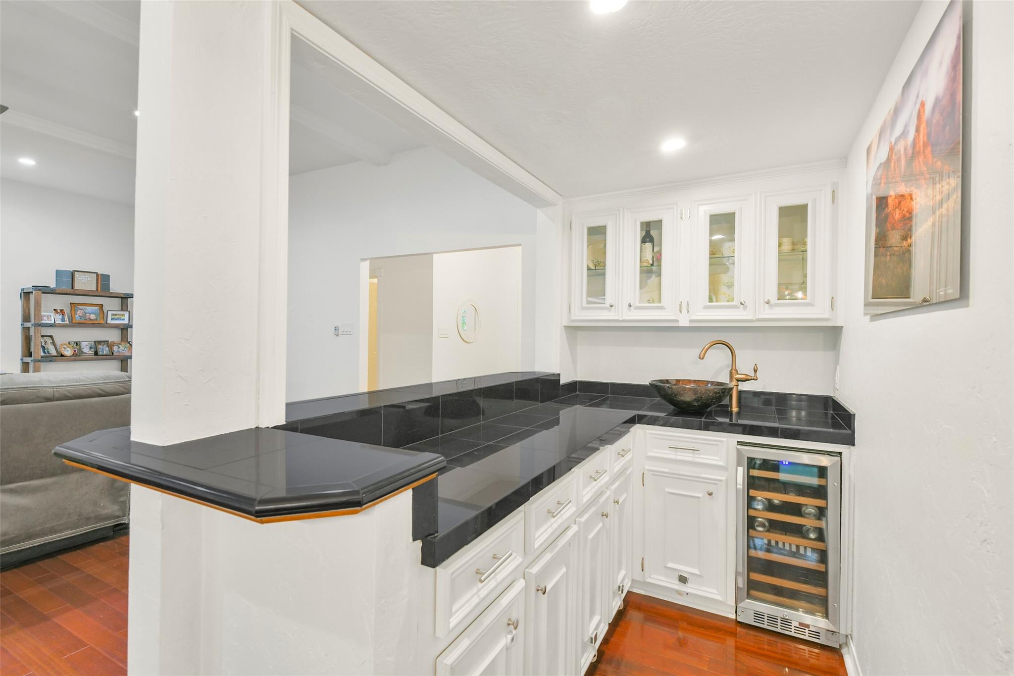 2810 Woodland Ridge Drive